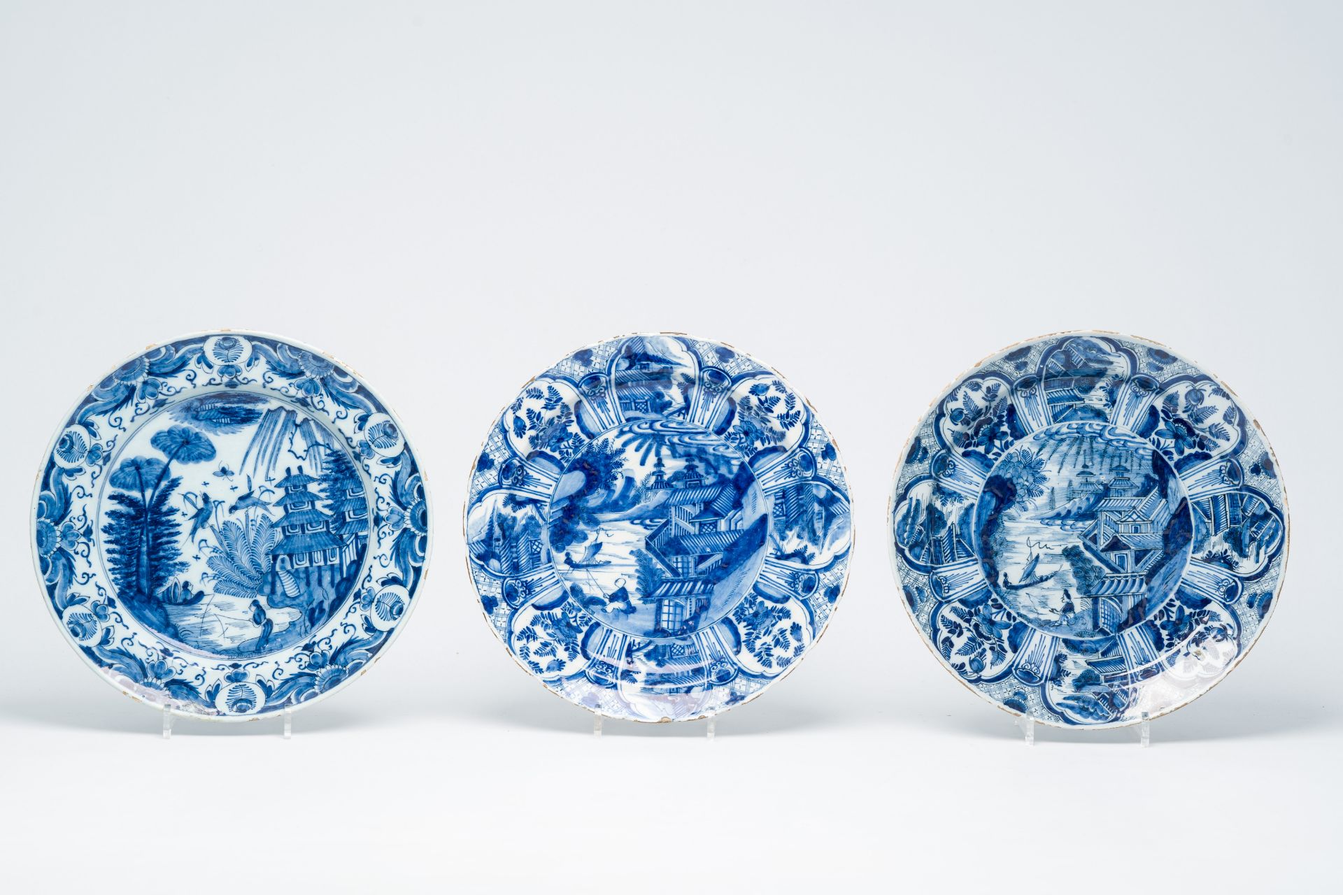 Seven Dutch Delft blue and white 'chinoiserie' dishes, 18th C. - Image 2 of 7