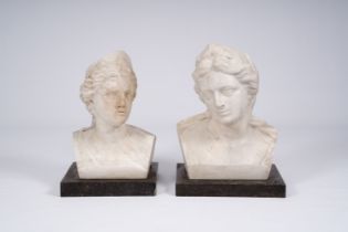 After the antique: Two female busts, marble, first half 20th C.