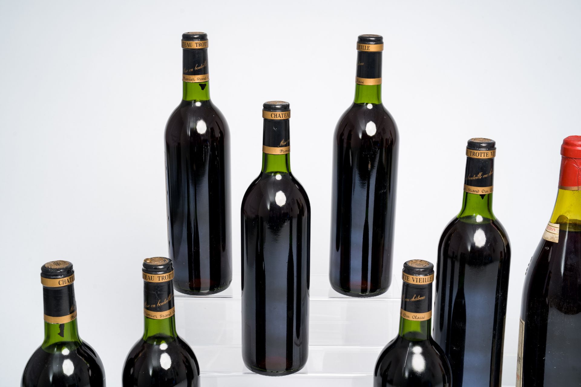 Twelve bottles of Chateau Trotte Vieille Saint-Emilion and twelve bottles of Chateauneuf-du-Pape, Do - Image 3 of 8