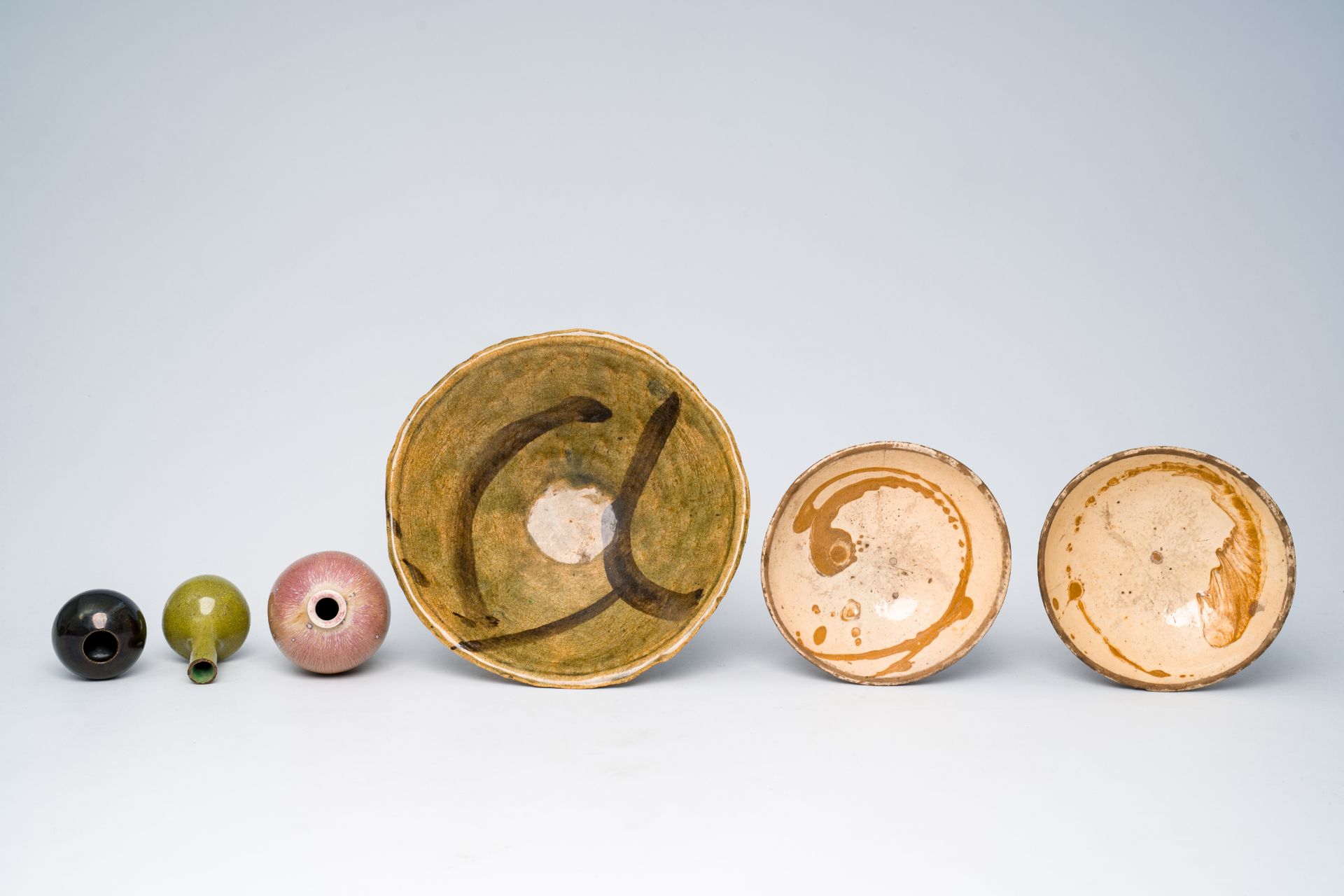 Three Japanese studio pottery bowls and three vases with various glazes, Meiji/Showa, 20th C. - Image 6 of 7
