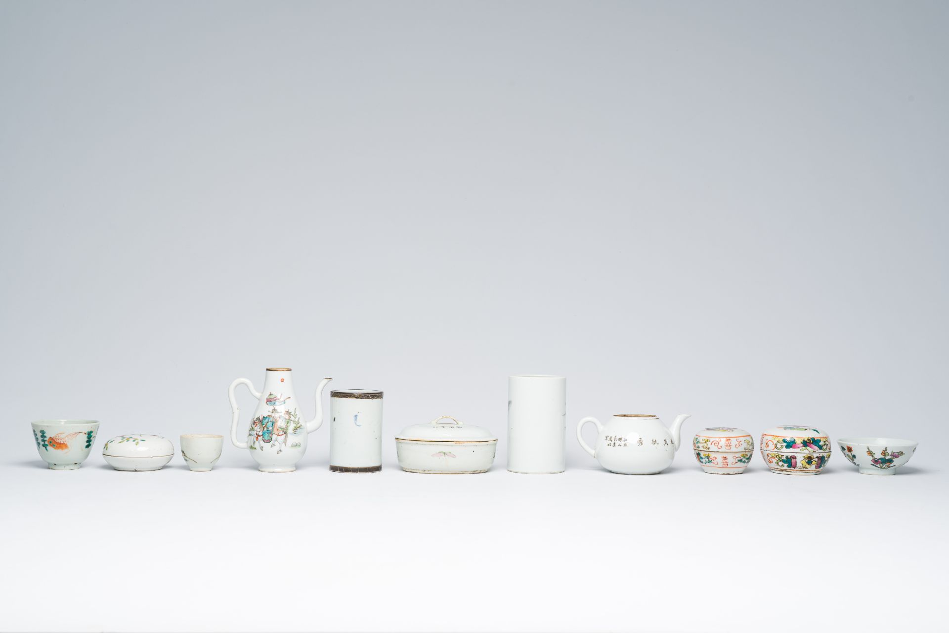 A varied collection of Chinese famille rose, blue, white, qianjiang cai and iron-red porcelain, 19th - Image 11 of 21