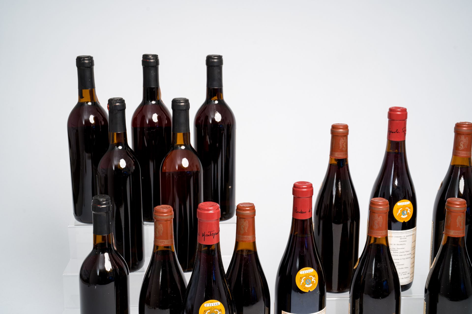 A varied collection of Barolo wines, consisting of 6 bottles of Angelo and Vigli, 10 bottles of Monf - Image 2 of 5