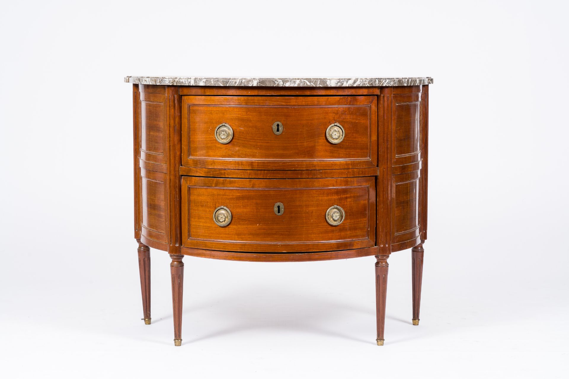 A French Neoclassical wood half circle chest with two drawers and marble top, France, first half 20t - Image 4 of 7