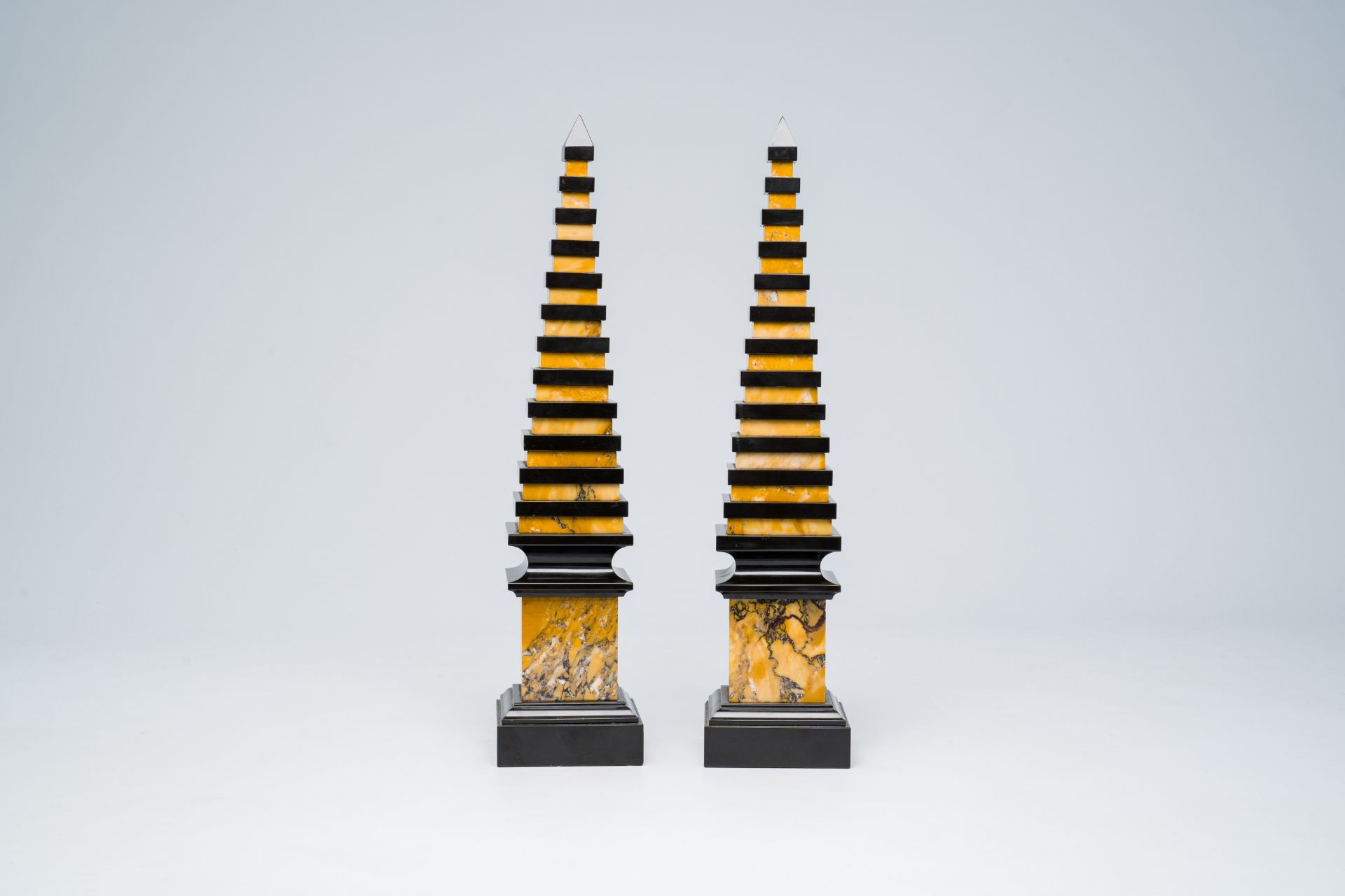 A pair of Italian Neoclassical black and yellow marble obelisks, 20th C. - Image 5 of 7