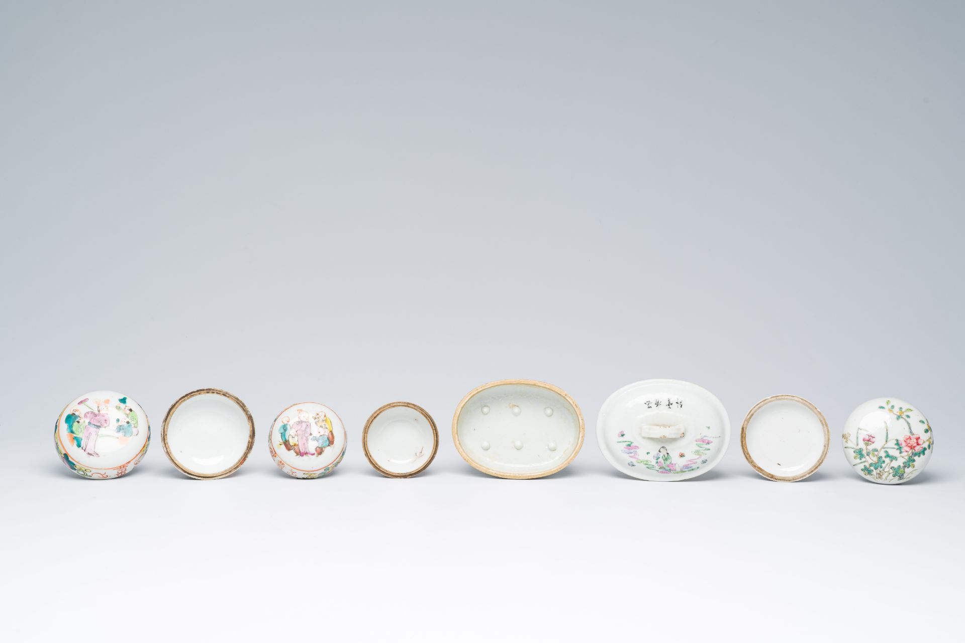A varied collection of Chinese famille rose, blue, white, qianjiang cai and iron-red porcelain, 19th - Image 16 of 21