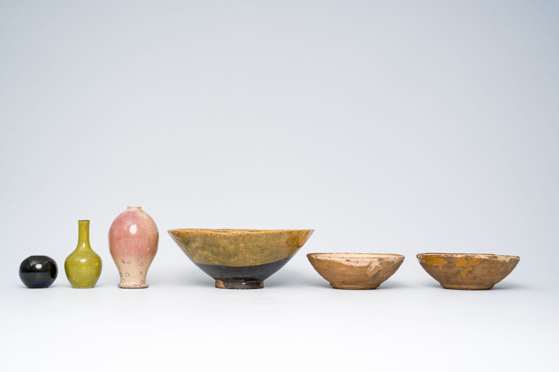 Three Japanese studio pottery bowls and three vases with various glazes, Meiji/Showa, 20th C. - Image 5 of 7