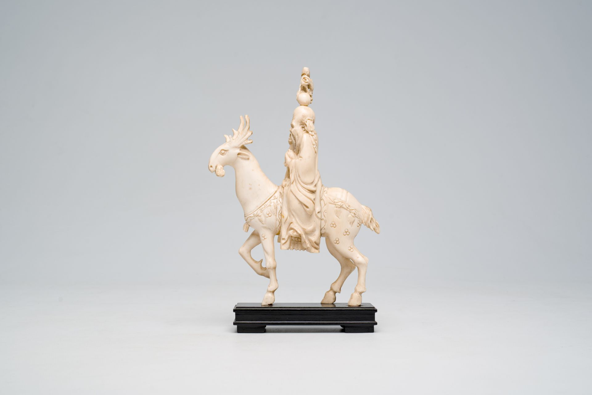 A Chinese ivory 'Laozi on a deer' group, 19th C. - Image 2 of 7