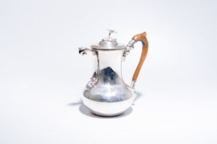 A Belgian silver coffee pot crowned with a flower and with a wood handle, 800/000, 1831-1868