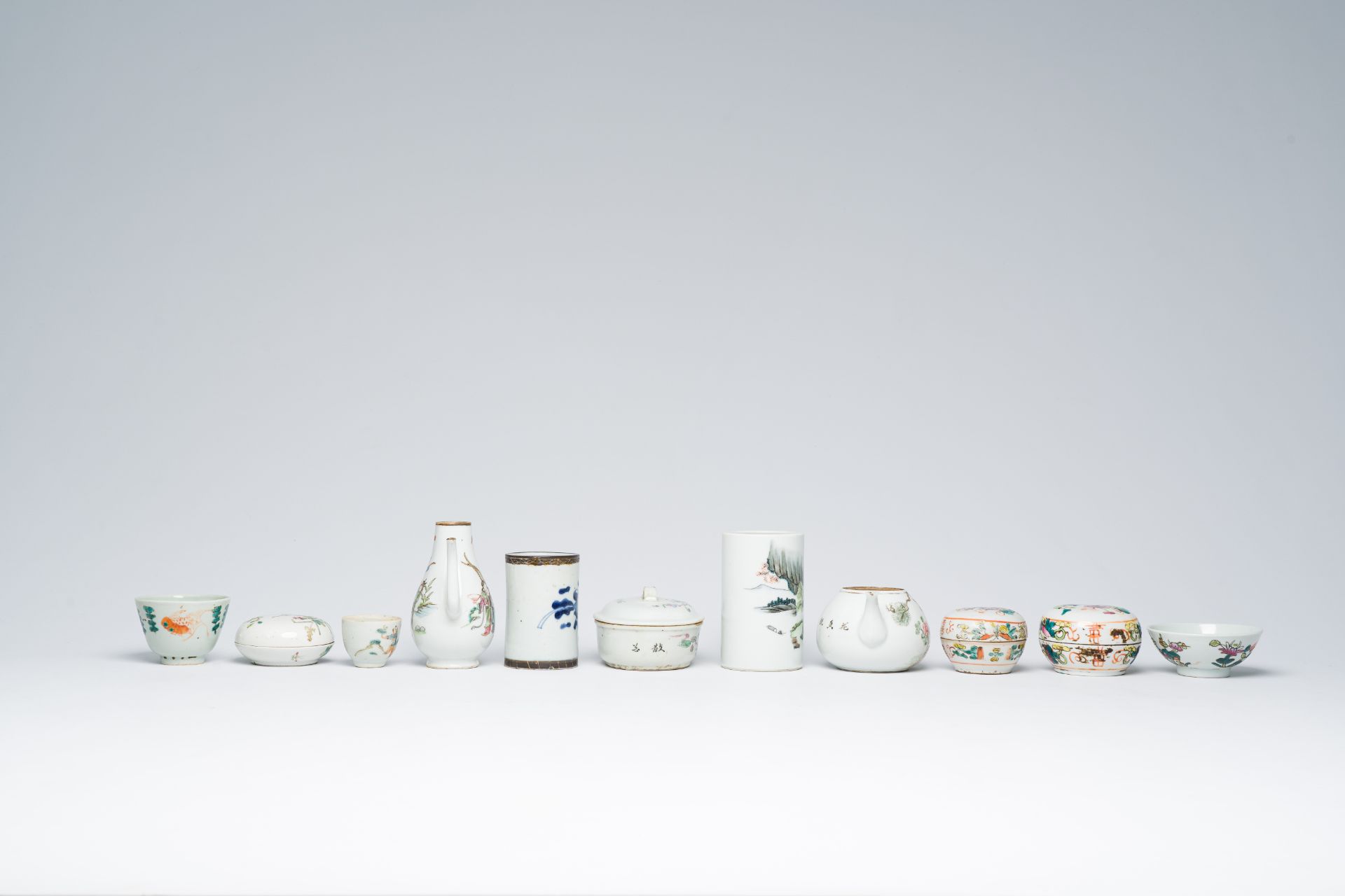 A varied collection of Chinese famille rose, blue, white, qianjiang cai and iron-red porcelain, 19th - Image 12 of 21