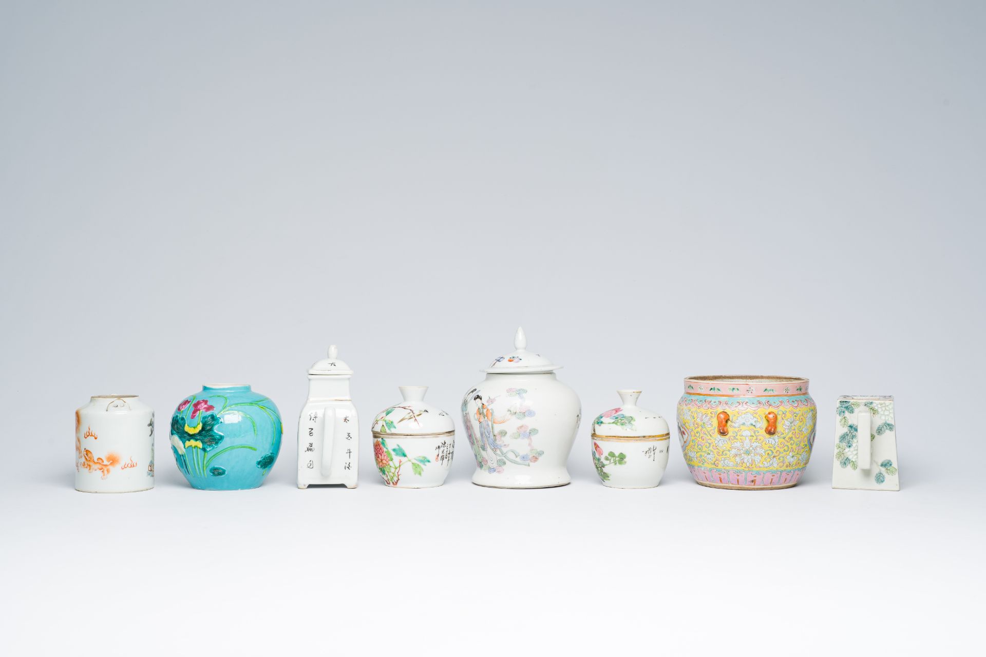A varied collection of Chinese famille rose, blue, white, qianjiang cai and iron-red porcelain, 19th - Image 5 of 21