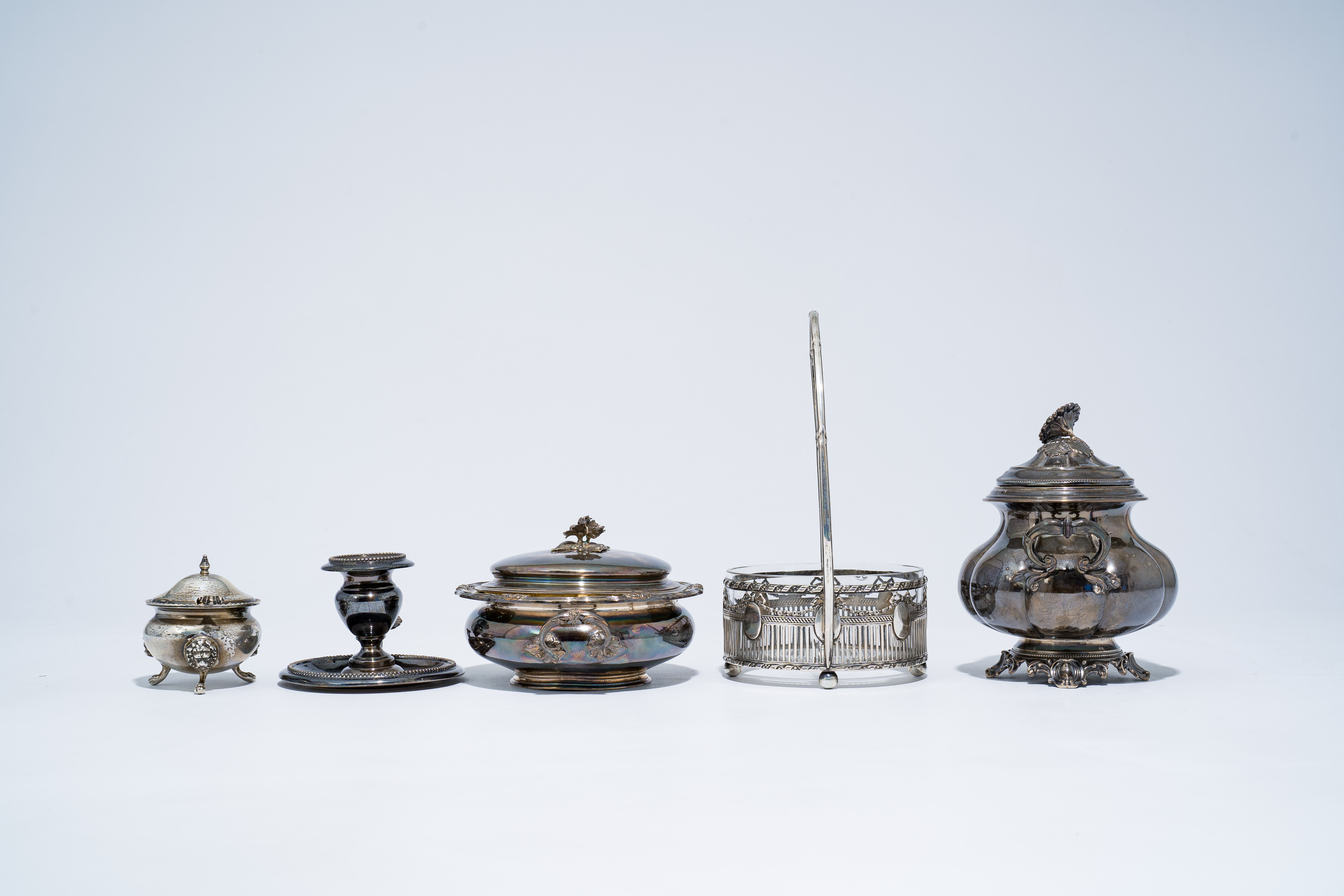 A varied collection of silver objects with various origins, 19th/20th C. - Image 5 of 15