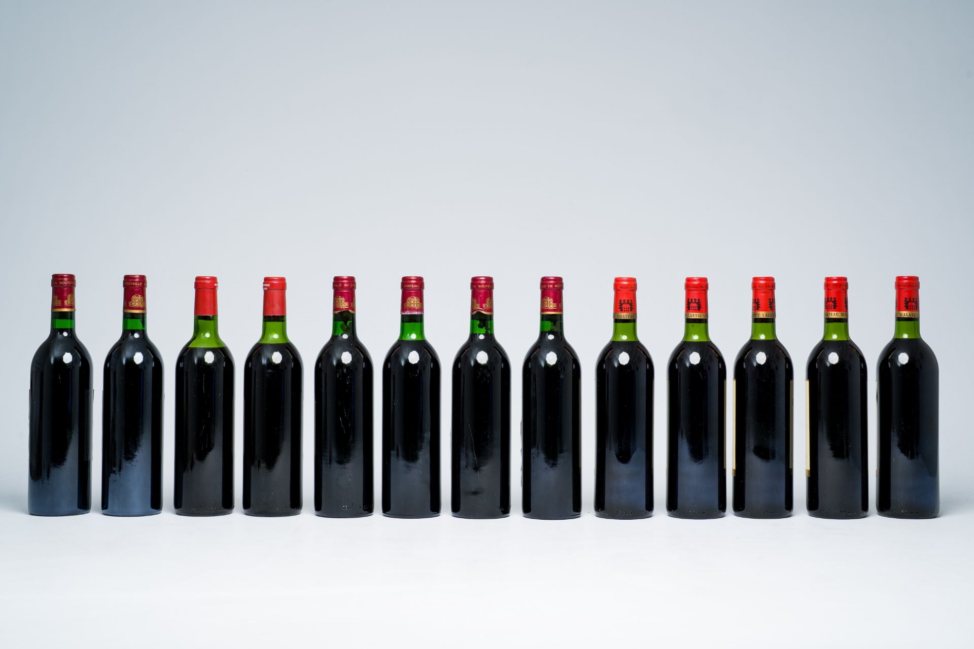 Five bottles of Chateau Malartic-Lagraviere, 4 bot. Ch. Taillefer Pomerol, 2 bot. Ch. Moulinet Pomer - Image 2 of 3