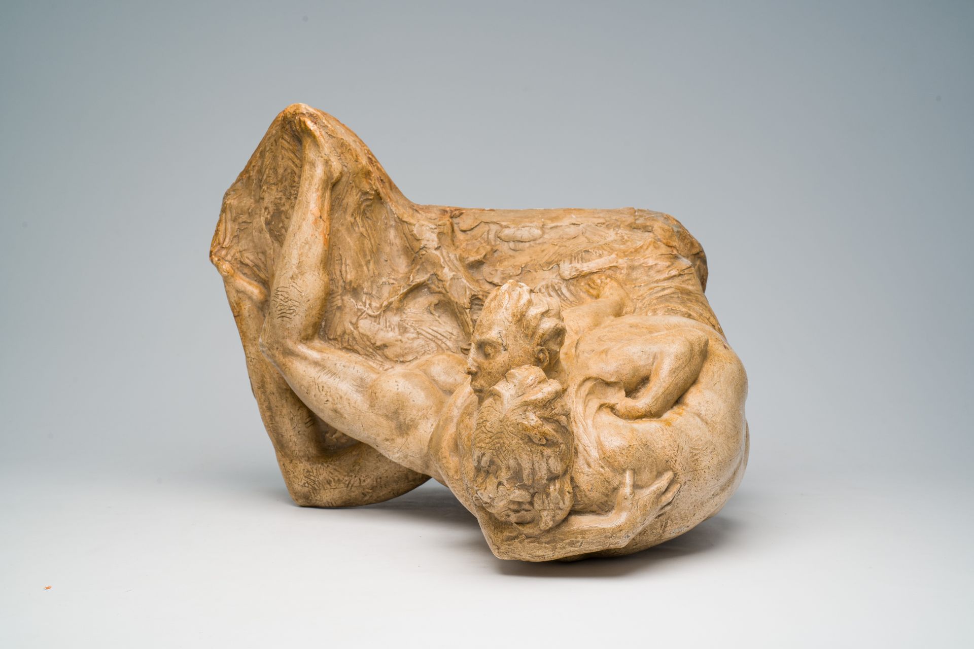 Cesar Schroevens (1884-1972): The embrace, patinated plaster, dated 1943 - Image 9 of 11