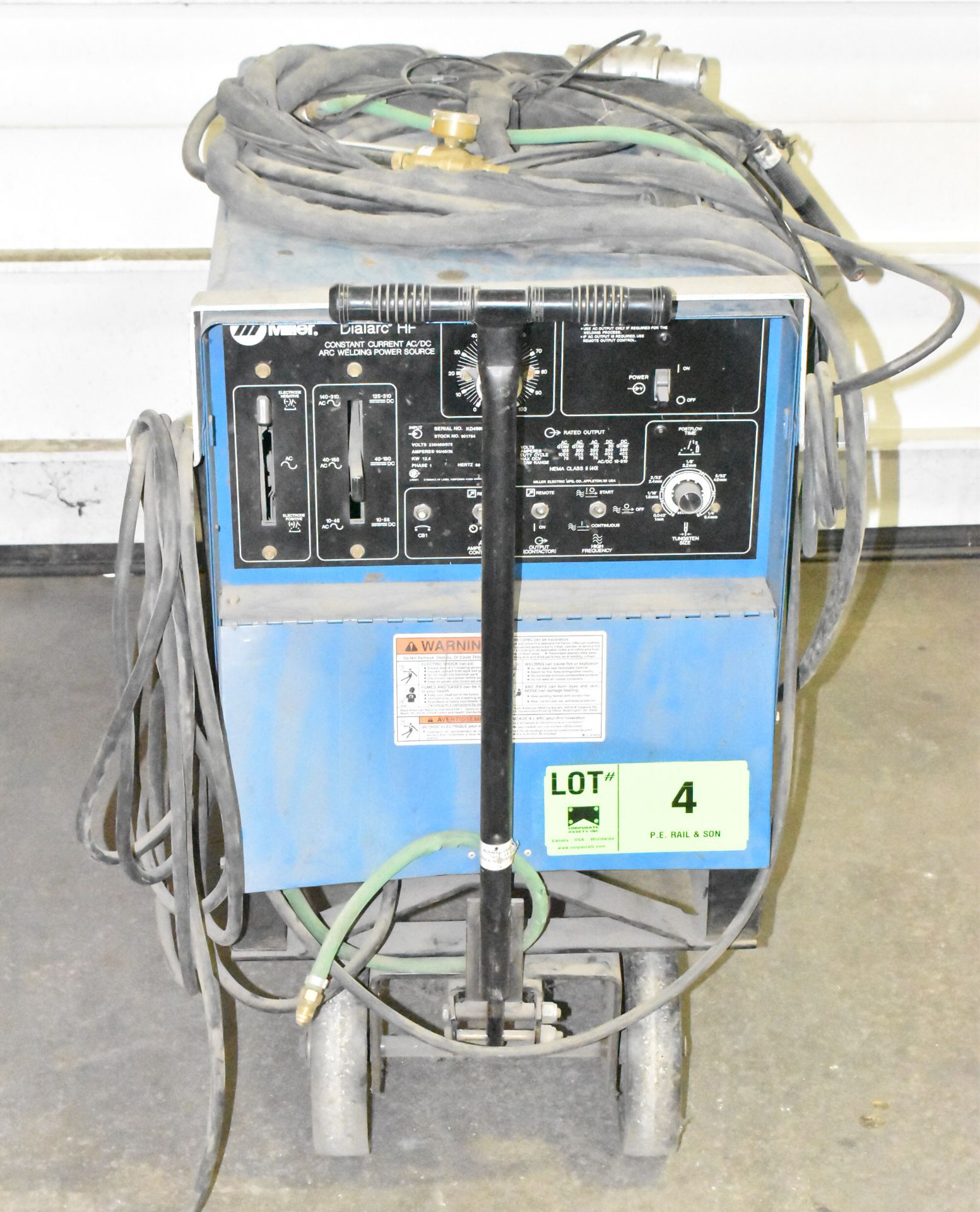 MILLER DIALARC HF AC/DC ARC WELDER S/N: KD498668