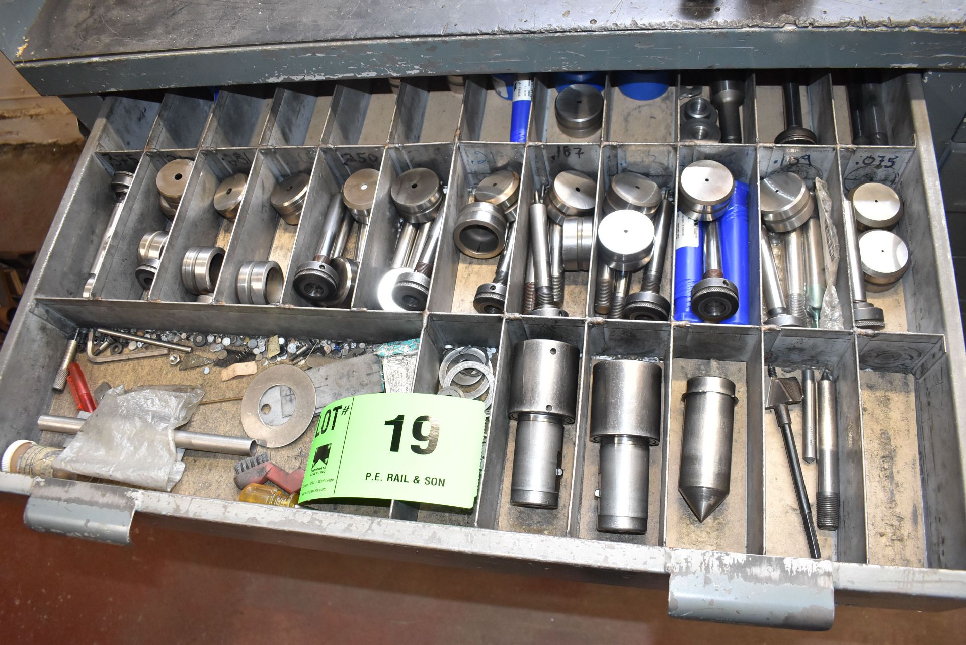 LOT/ CONTENTS OF DRAWER CONSISTING OF PUNCH TOOLING (LOCATED AT 1097 PARISIEN ST)