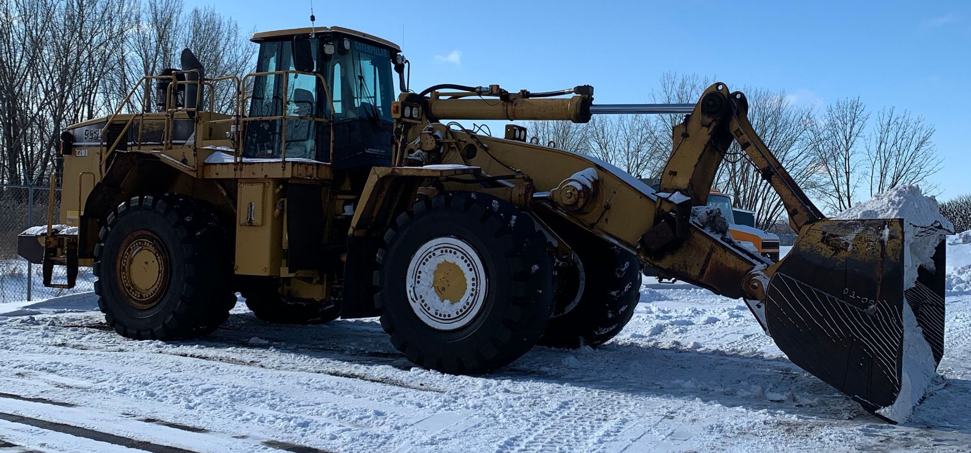 CATERPILLAR (2006) 988H FRONT END ARTICULATING WHEEL LOADER WITH 74,651 LB. CAPACITY (MAX. TIPPING