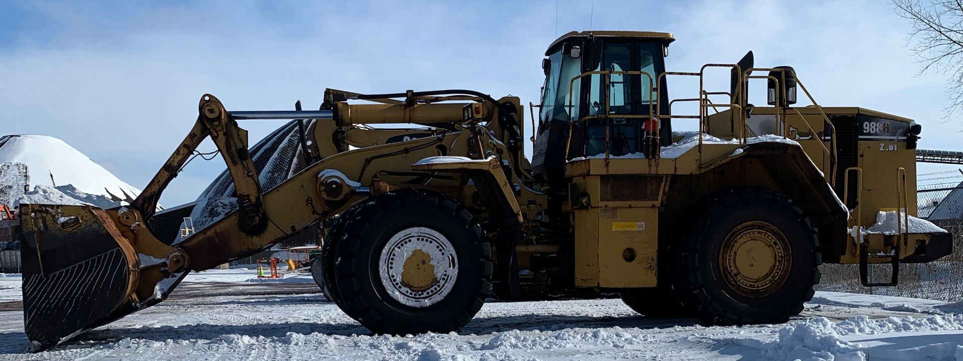 CATERPILLAR (2006) 988H FRONT END ARTICULATING WHEEL LOADER WITH 74,651 LB. CAPACITY (MAX. TIPPING - Image 3 of 9