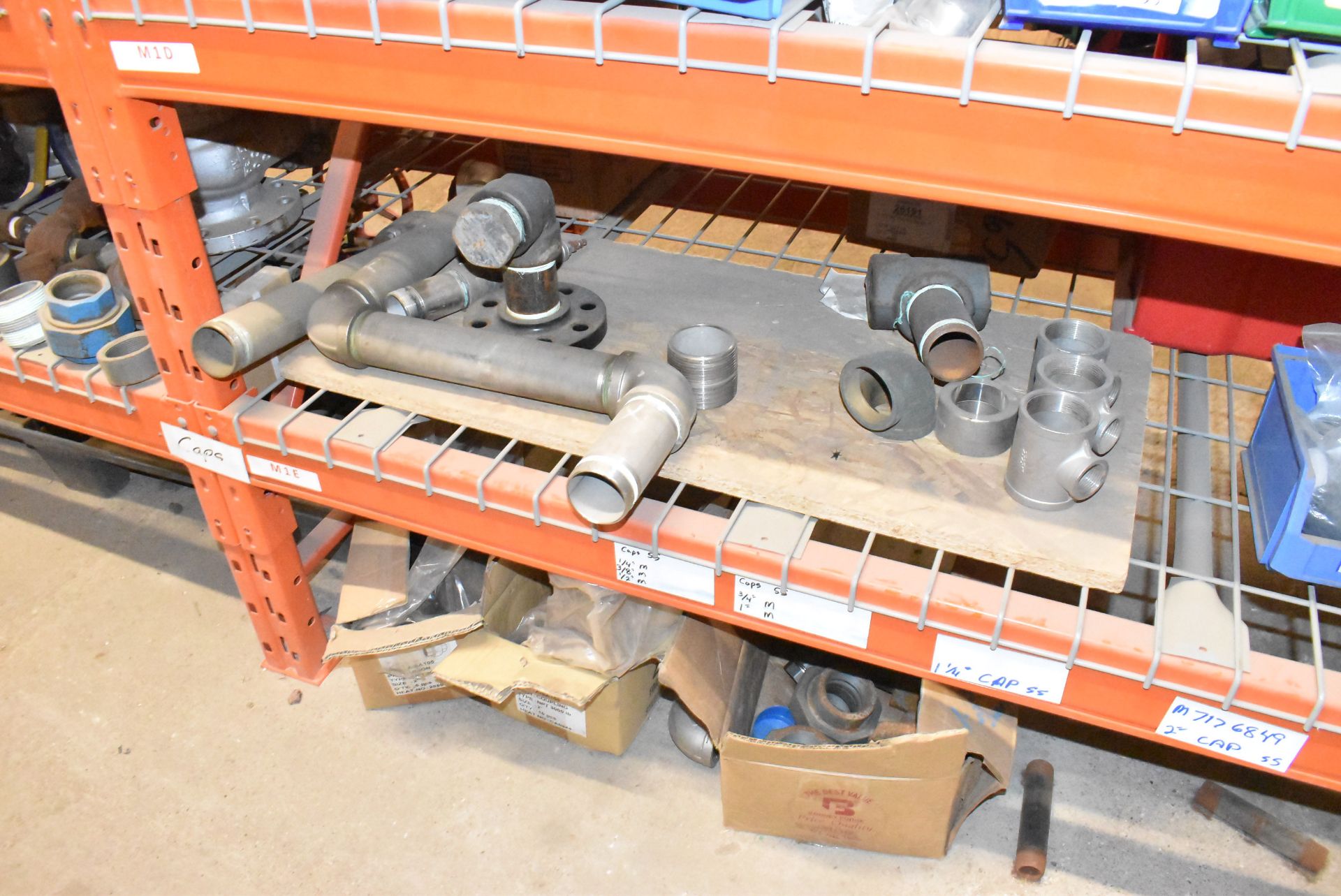 LOT/ CONTENTS OF RACK CONSISTING OF PARTS BINS WITH FITTINGS AND HARDWARE (CI) [RIGGING FEE FOR - Image 9 of 10