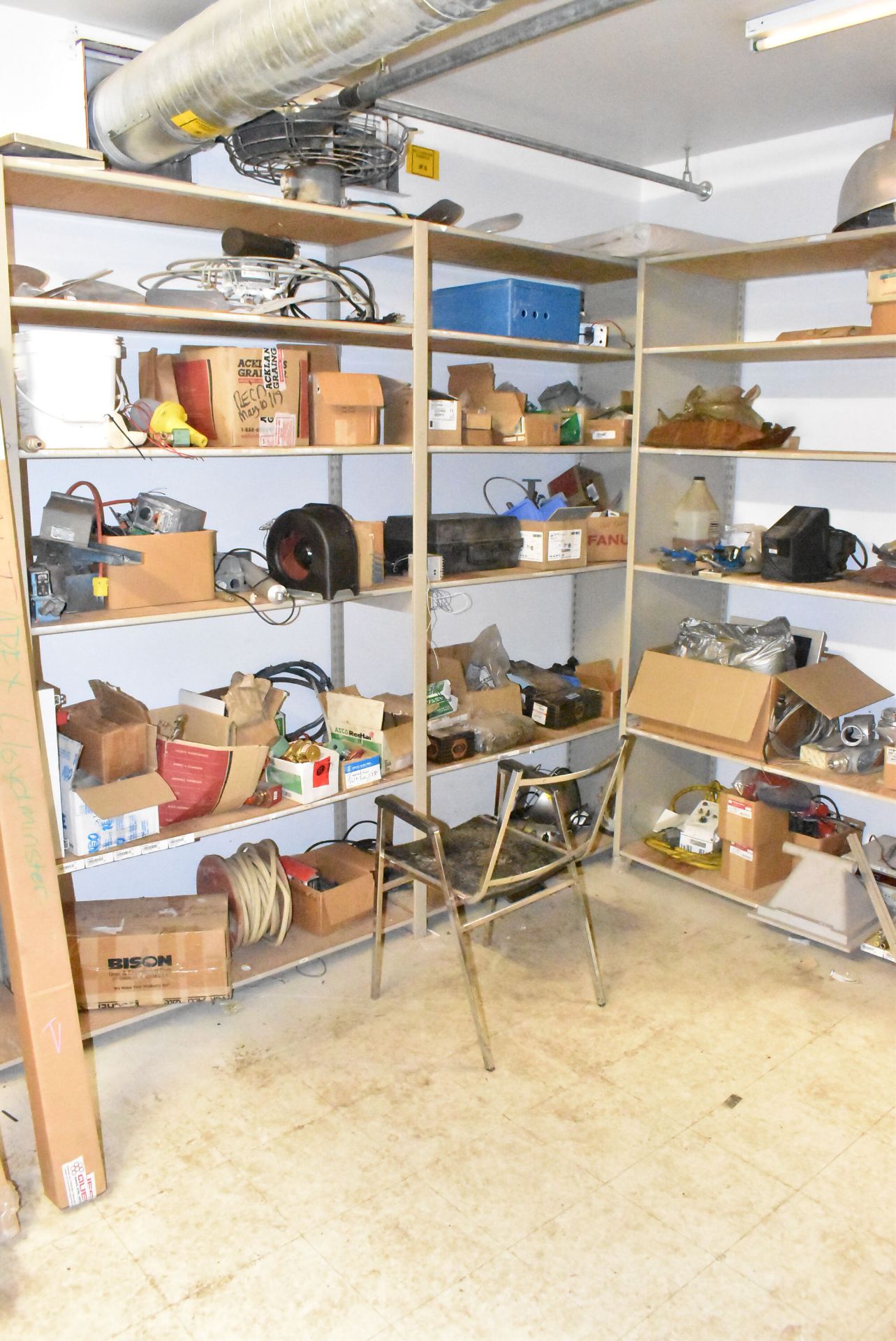 LOT/ CONTENTS OF ROOM CONSISTING OF VALVES, PIPING SUPPLIES, HARDWARE AND SHELVING [RIGGING FEE - Image 9 of 11