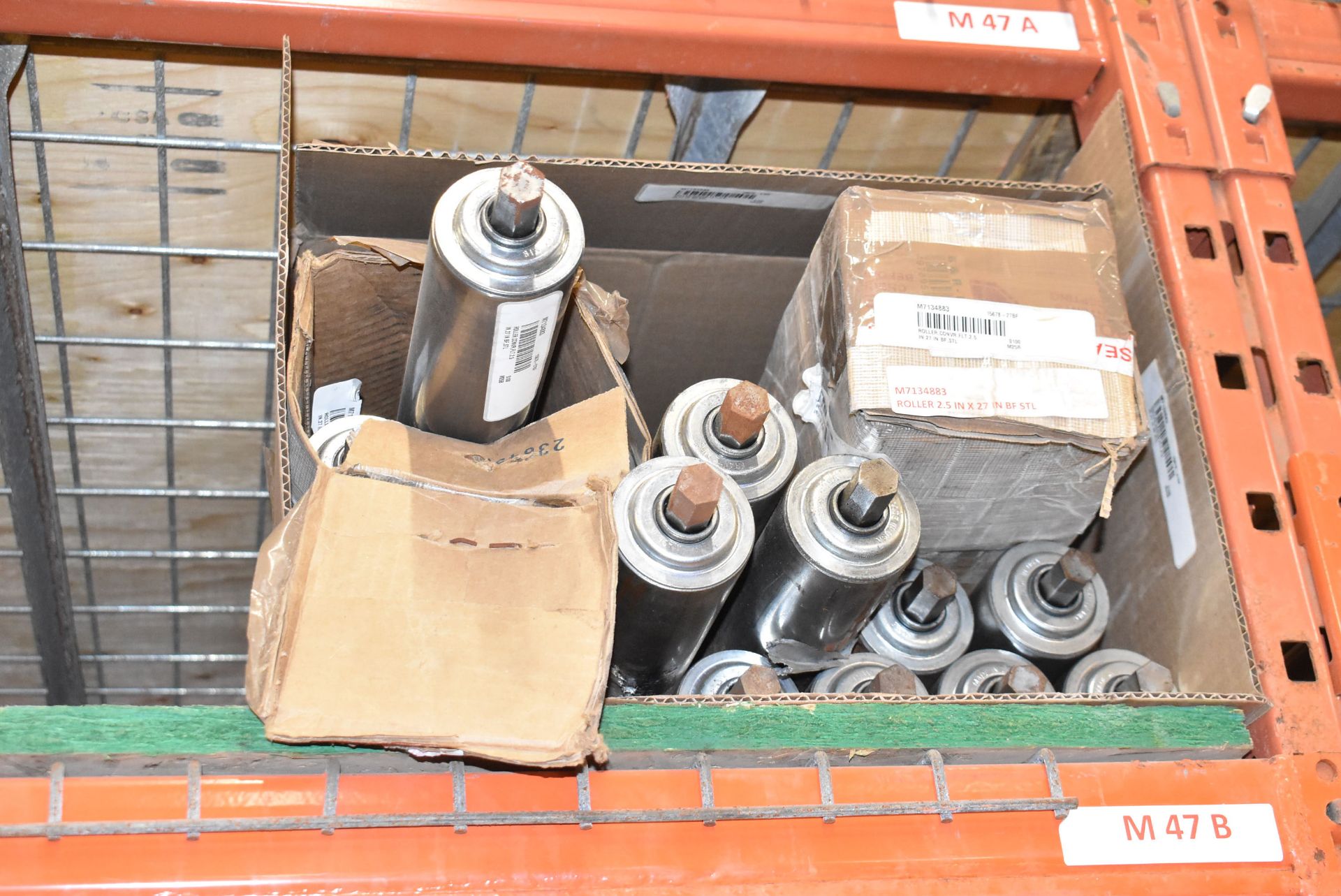 LOT/ CONTENTS OF SHELF CONSISTING OF CONVEYOR ROLLERS (VARIOUS SIZES) (CI) [RIGGING FEE FOR LOT #366 - Image 15 of 15