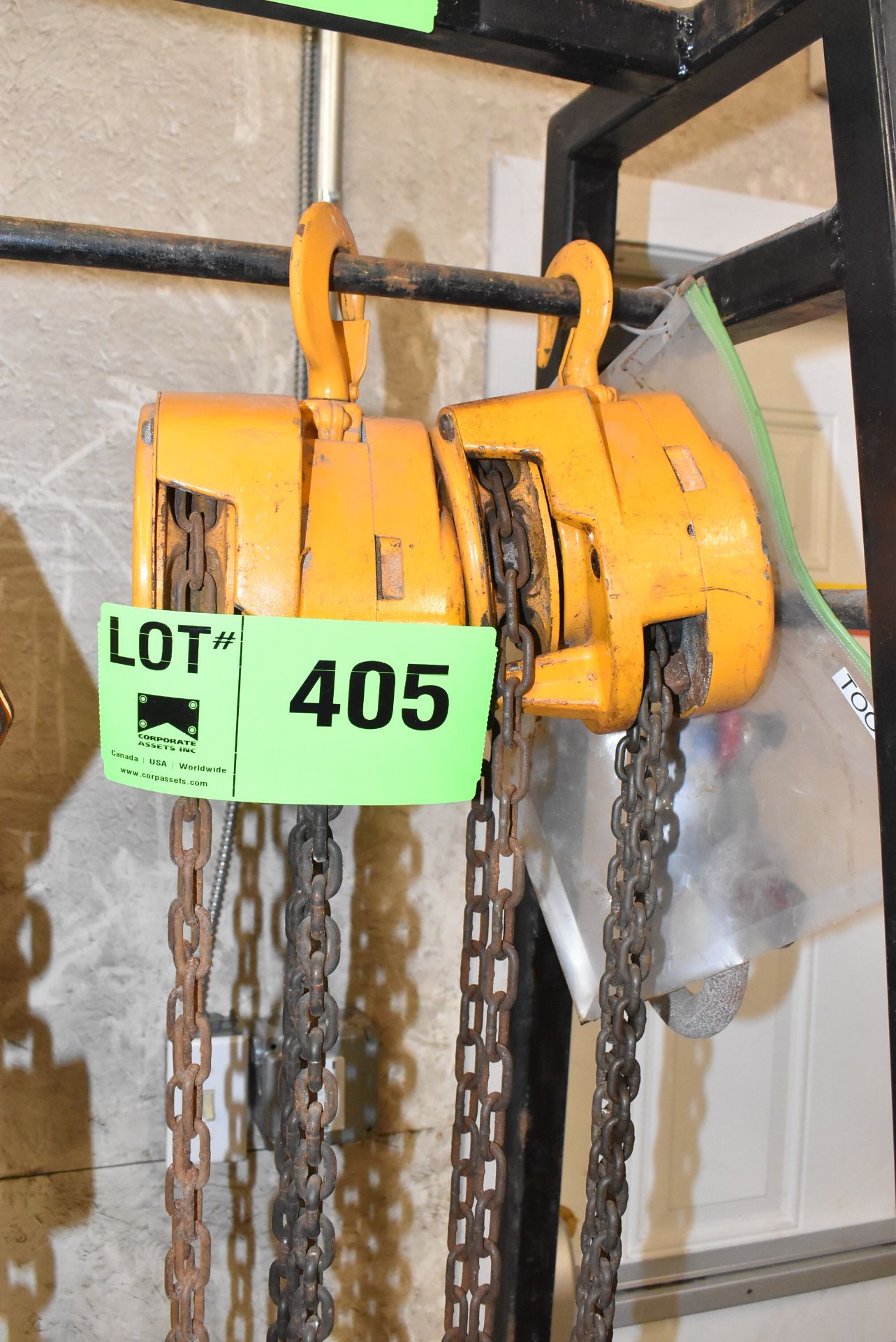 LOT/ (2) KITO .5 TON AND 1 TON CHAIN FALLS [RIGGING FEE FOR LOT #405 - $20 CAD PLUS APPLICABLE