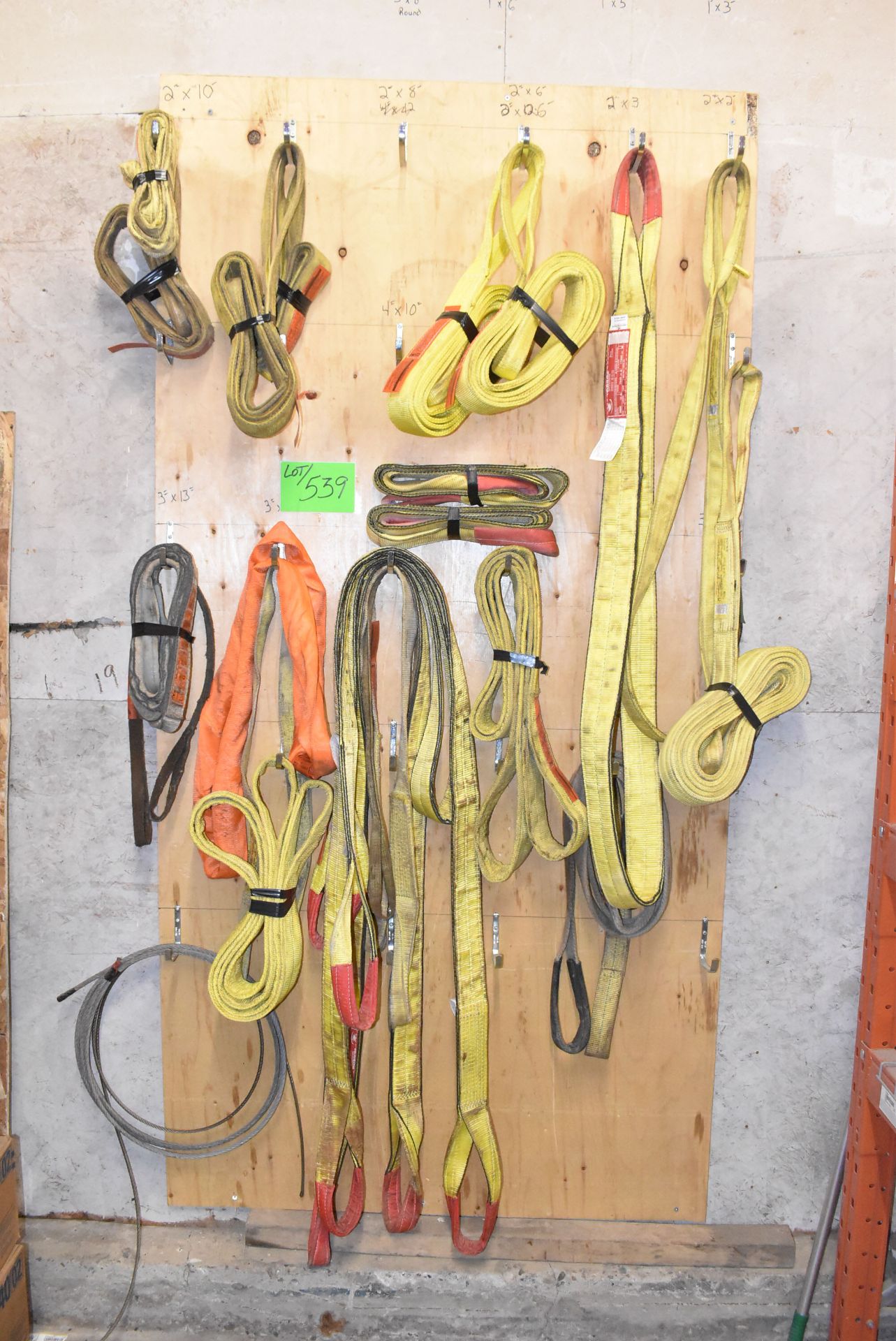 LOT/ LIFTING SLINGS [RIGGING FEE FOR LOT #539 - $30 CAD PLUS APPLICABLE TAXES]