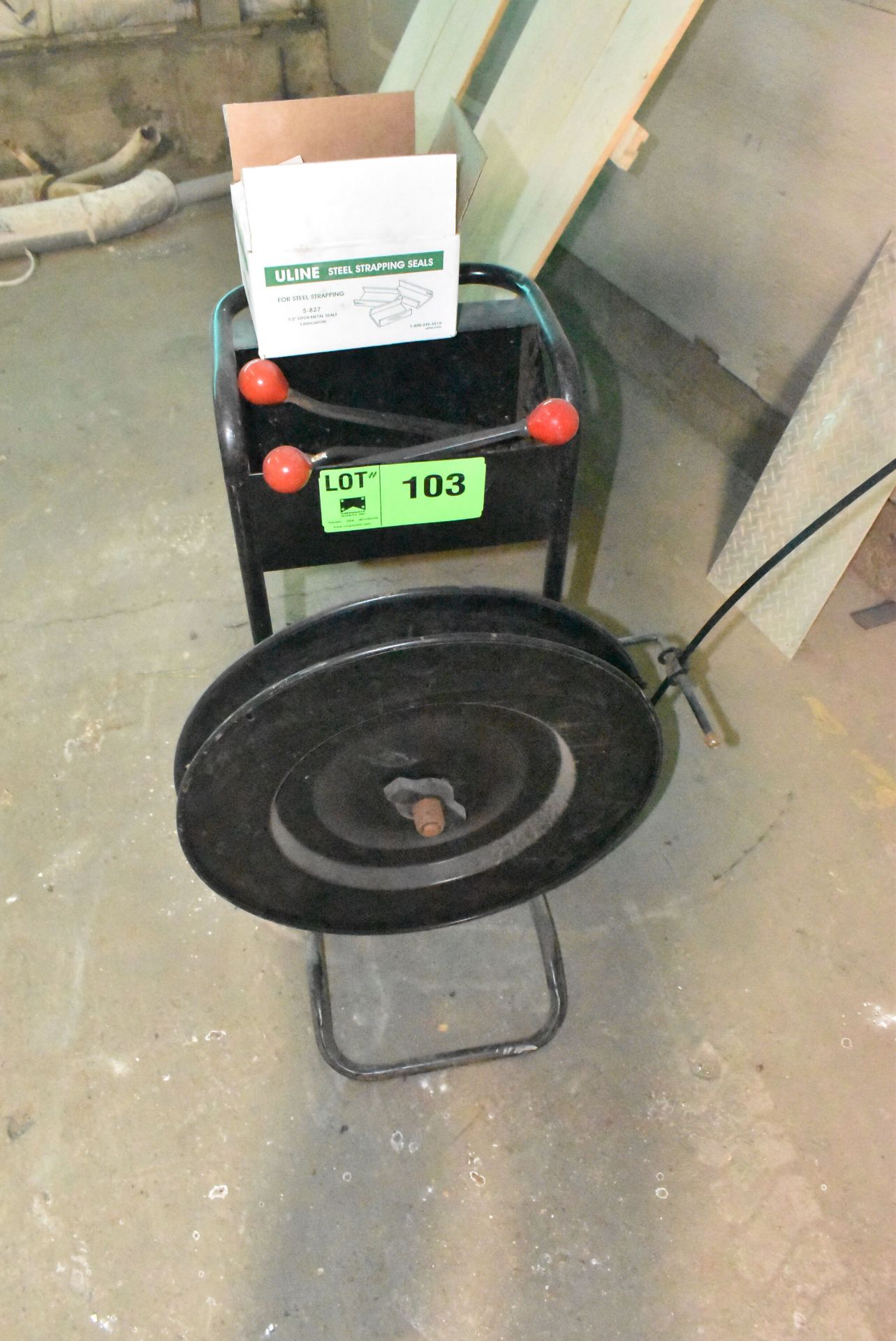 BANDING CART WITH TOOLS, S/N N/A [RIGGING FEE FOR LOT #103 - $30 CAD PLUS APPLICABLE TAXES]