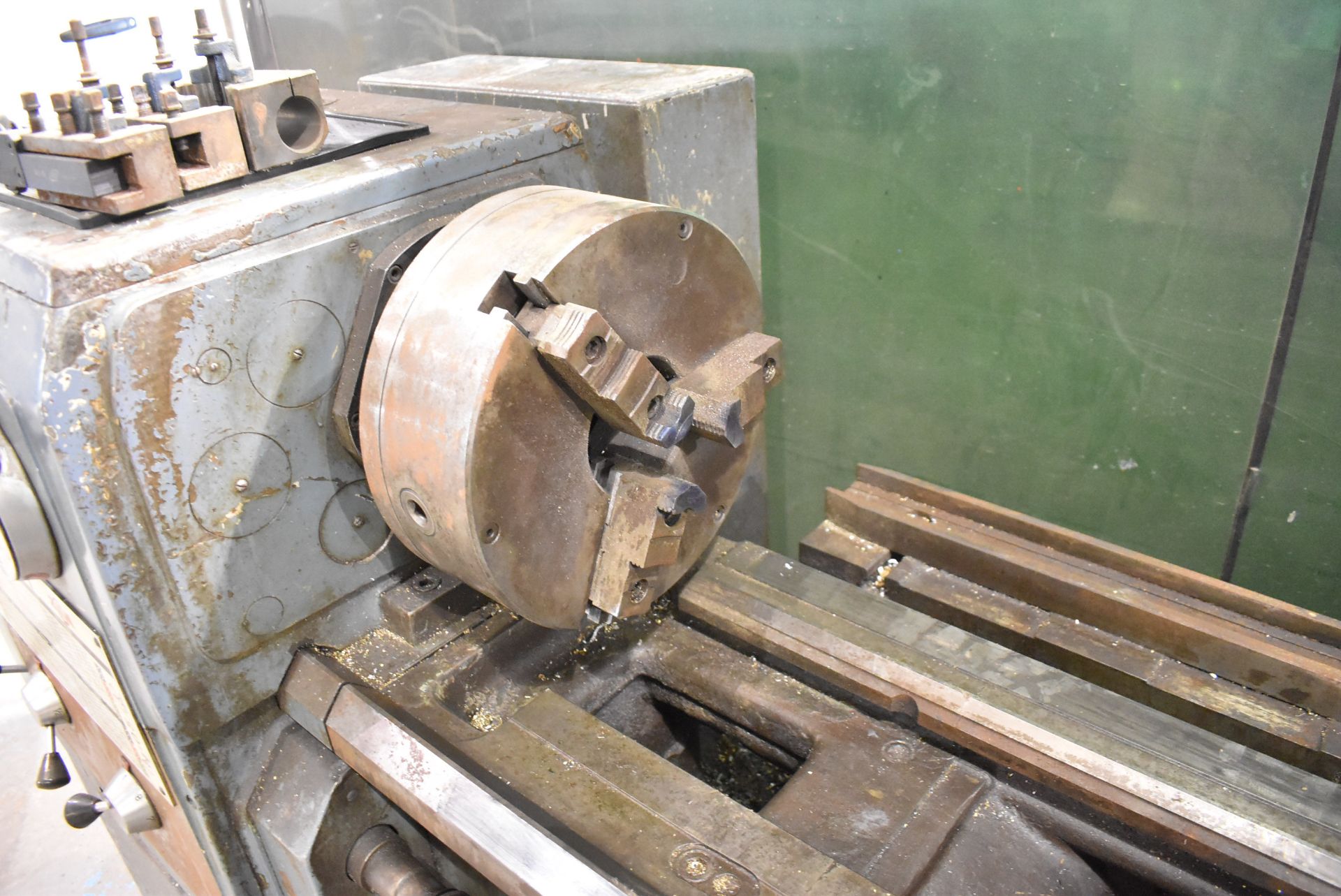 ZMM CU401 GAP BED ENGINE LATHE WITH 12" 3 JAW CHUCK, 64" BETWEEN CENTERS, 21" SWING OVER BED, 3. - Image 3 of 9