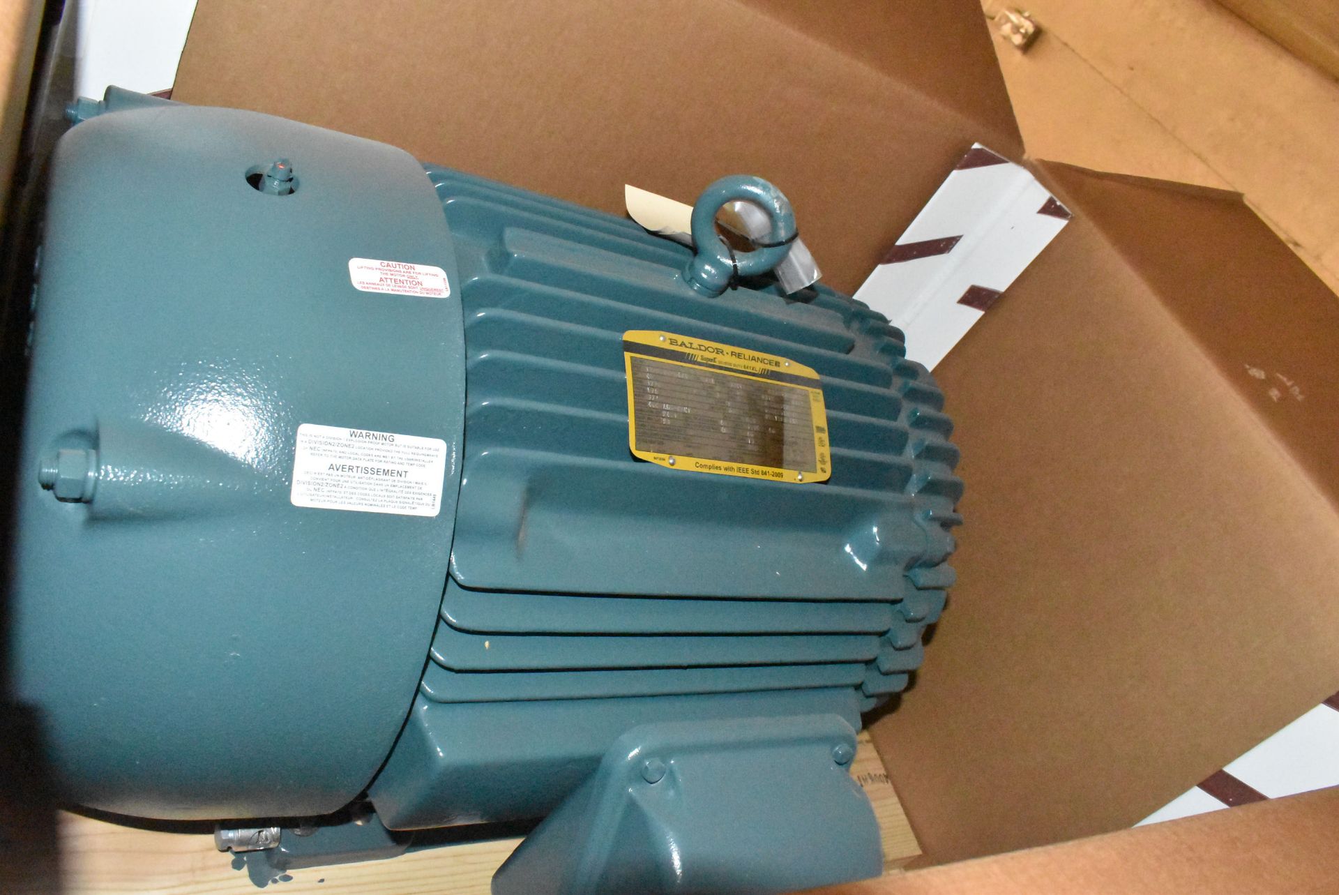 LOT/ CONTENTS OF SHELF CONSISTING OF BALDOR 40HP ELECTRIC MOTOR WITH 1770RPM,575V, 60Hz,3PH 37AMP ( - Image 4 of 5