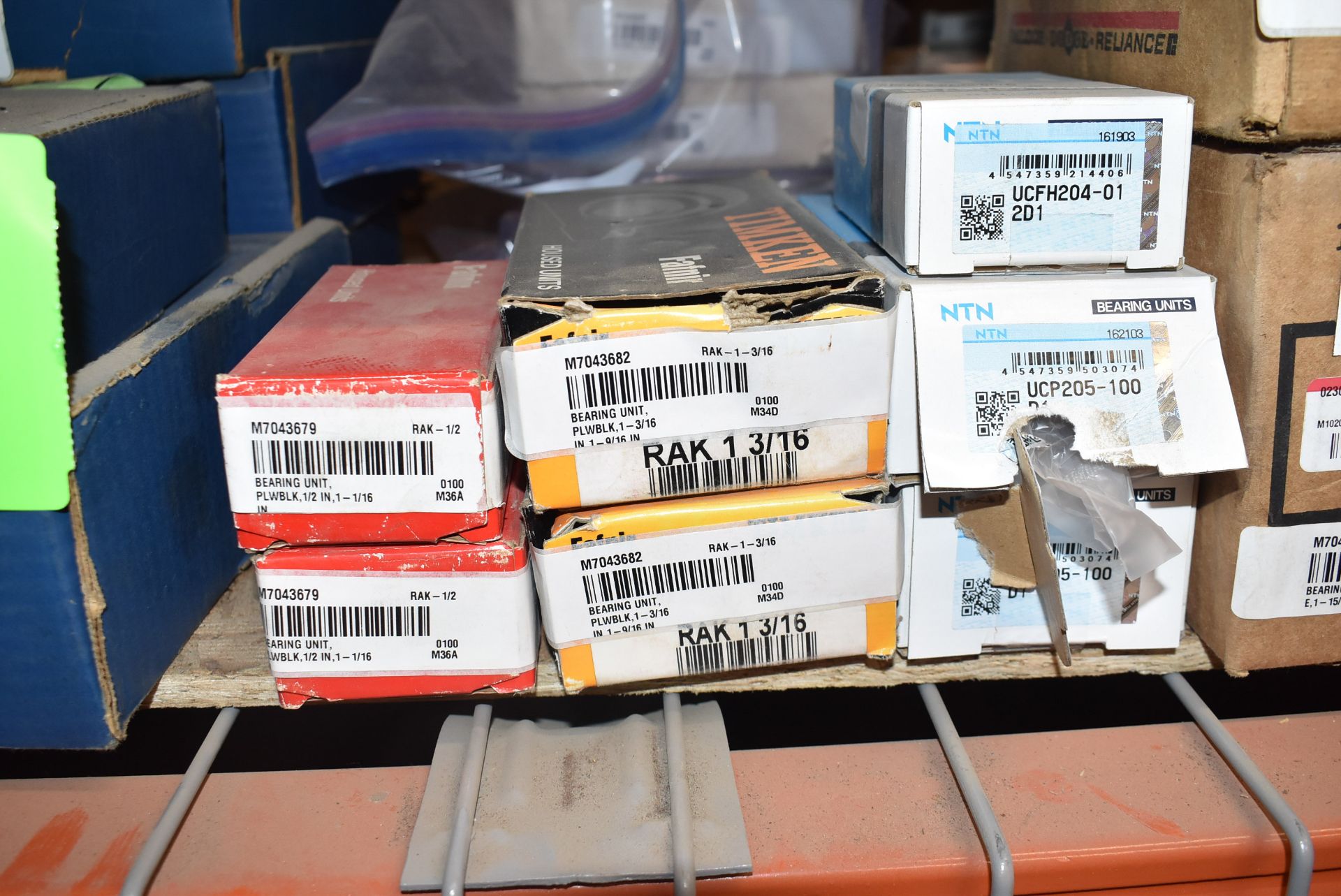 LOT/ CONTENTS OF RACK CONSISTING OF TIMKEN, NTN  AND DODGE BEARINGS AND PILLOW BLOCKS (CI) [ - Image 3 of 9