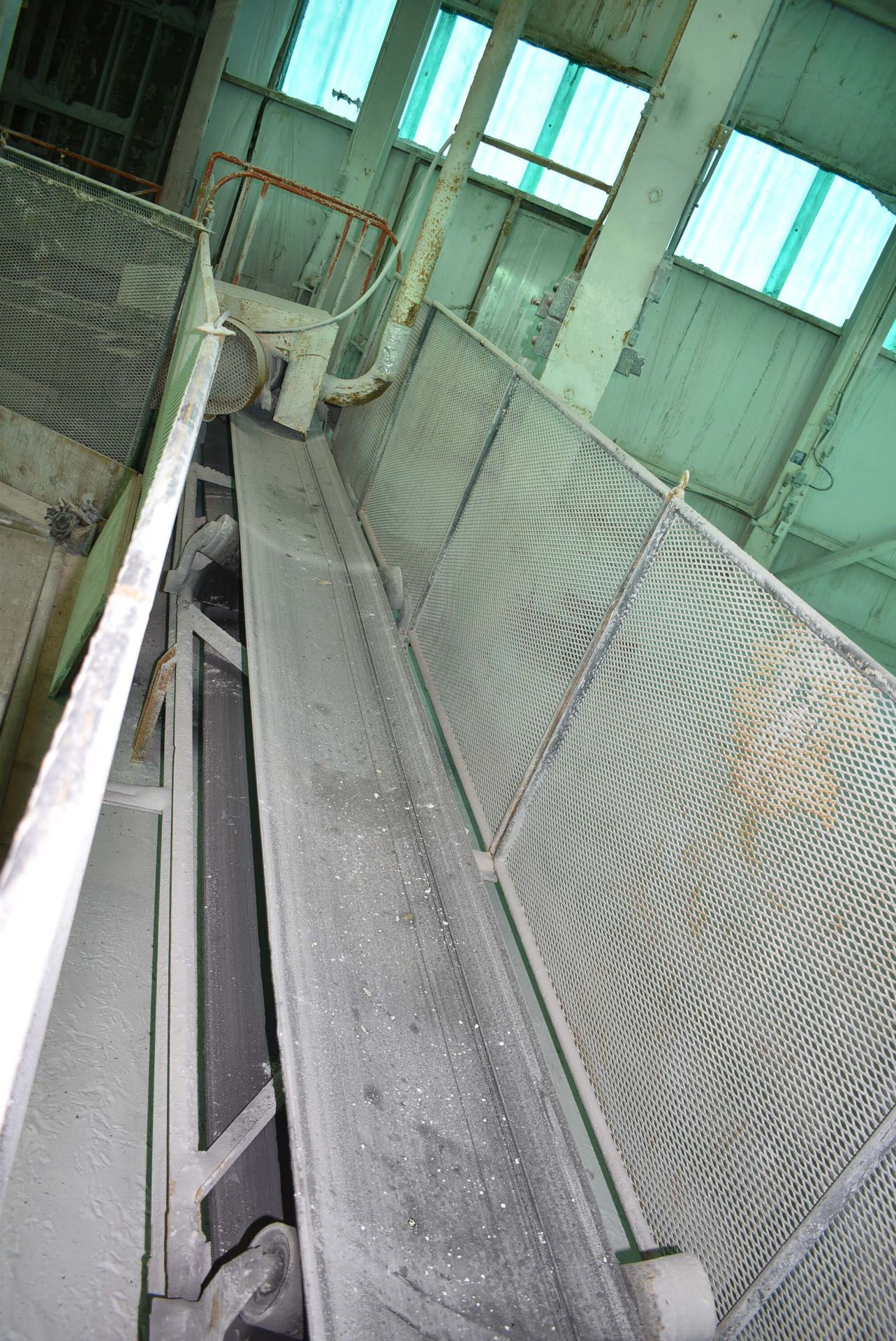 LOT/ (APPROX. 3) BELT CONVEYORS [RIGGING FEE FOR LOT #57 - $5000 CAD PLUS APPLICABLE TAXES] - Image 4 of 6