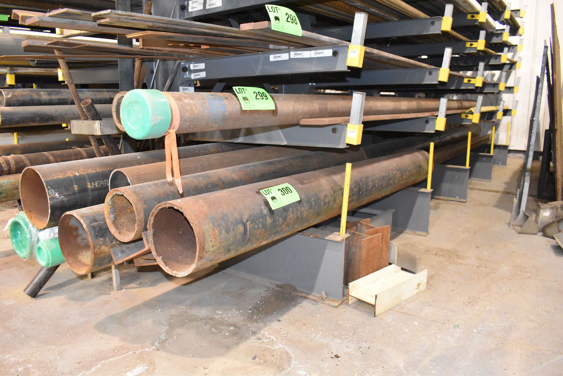 LOT/ CONTENTS OF RACK FERROUS AND NON FERROUS MATERIALS [RIGGING FEE FOR LOT #300 - $220 CAD PLUS
