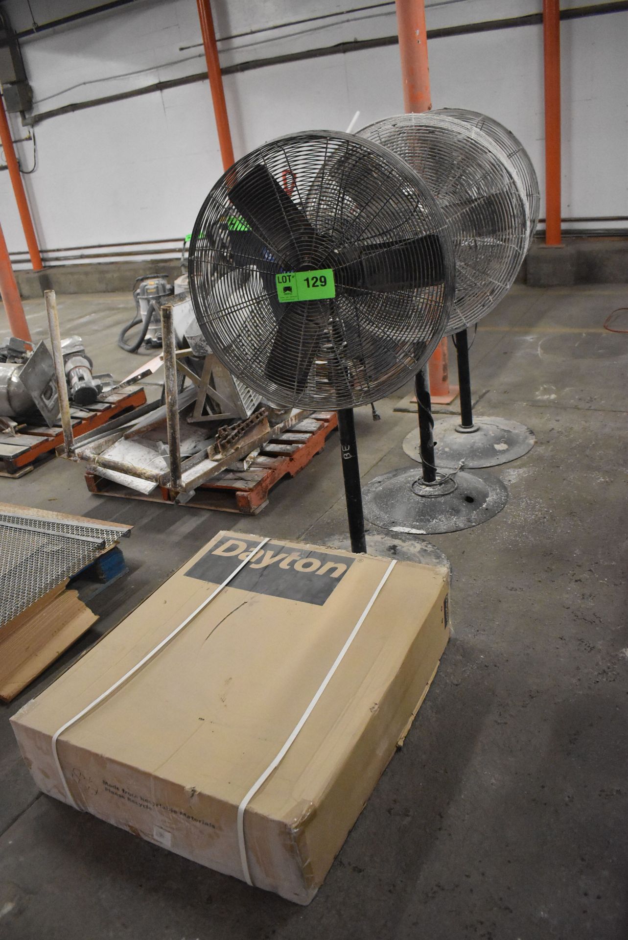 LOT/ (3) SHOP FANS [RIGGING FEE FOR LOT #129 - $60 CAD PLUS APPLICABLE TAXES]