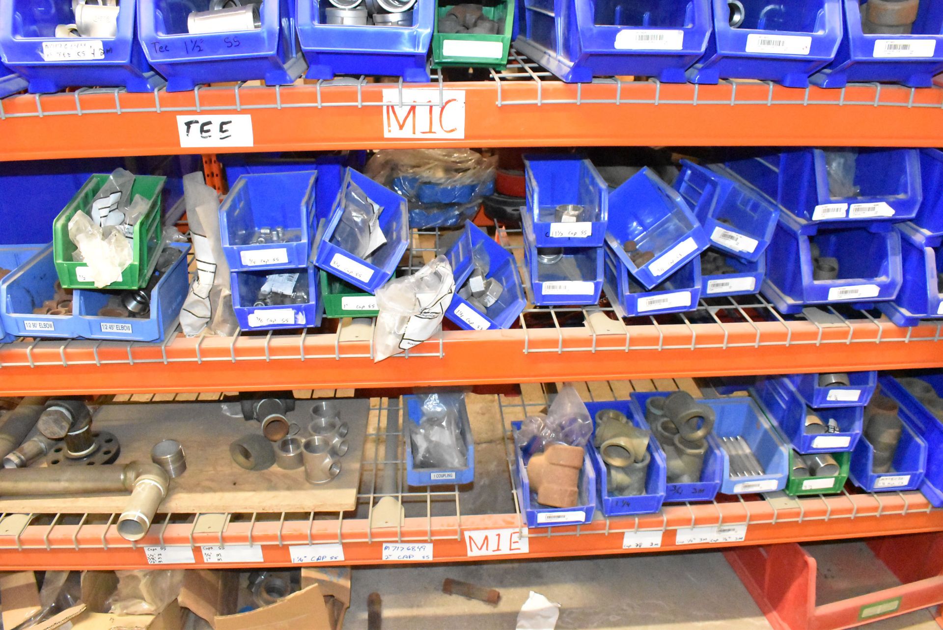 LOT/ CONTENTS OF RACK CONSISTING OF PARTS BINS WITH FITTINGS AND HARDWARE (CI) [RIGGING FEE FOR - Image 8 of 10