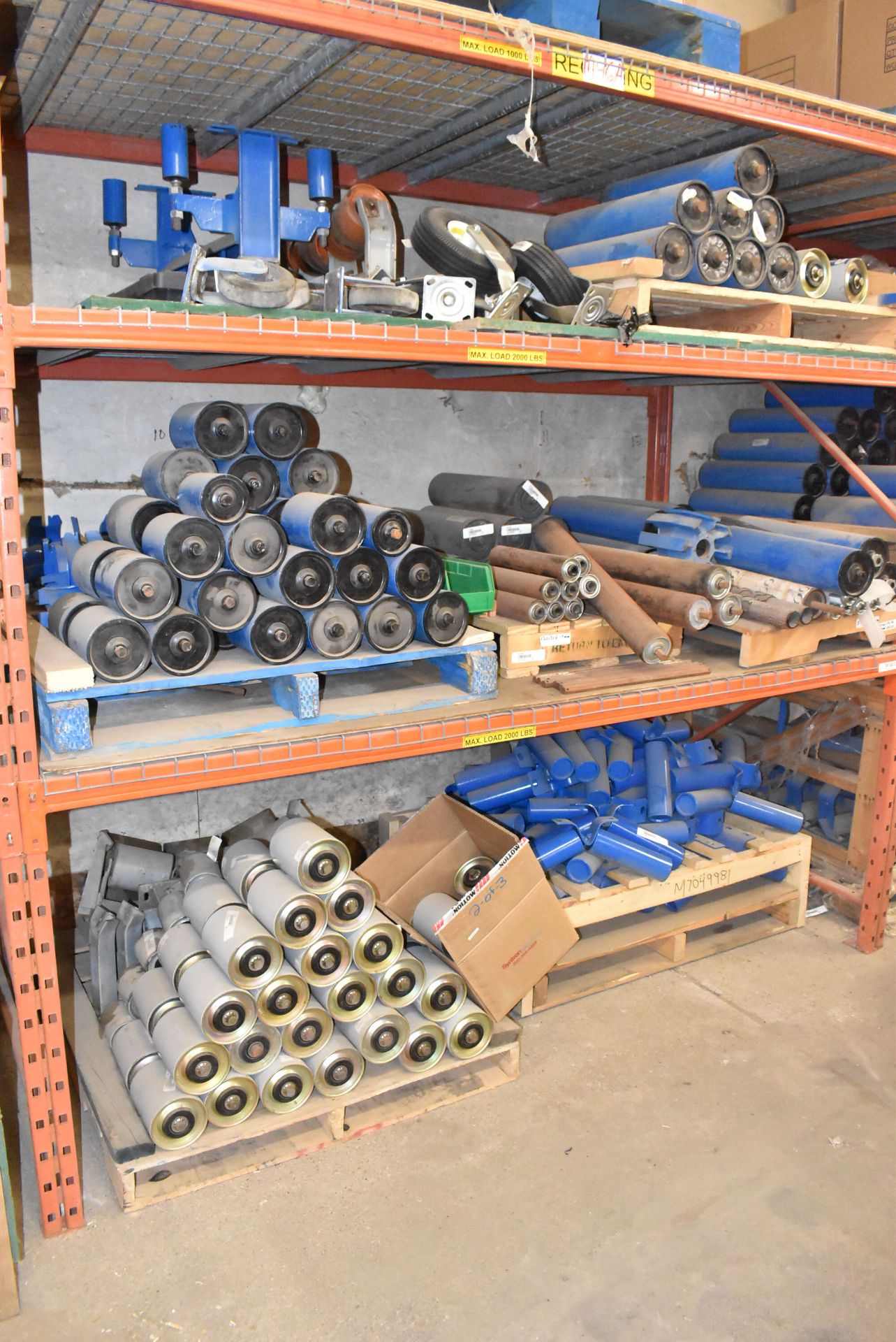 LOT/ CONTENTS OF SHELF CONSISTING OF CONVEYOR ROLLERS (VARIOUS SIZES) (CI) [RIGGING FEE FOR LOT #366 - Image 2 of 15