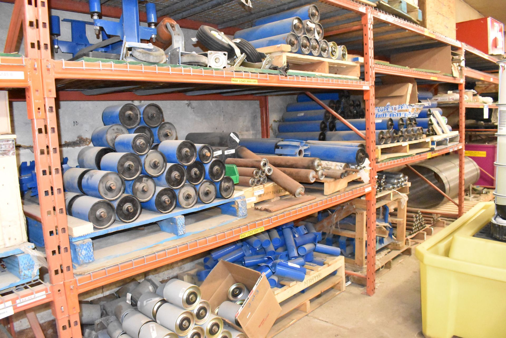 LOT/ CONTENTS OF SHELF CONSISTING OF CONVEYOR ROLLERS (VARIOUS SIZES) (CI) [RIGGING FEE FOR LOT #366 - Image 3 of 15