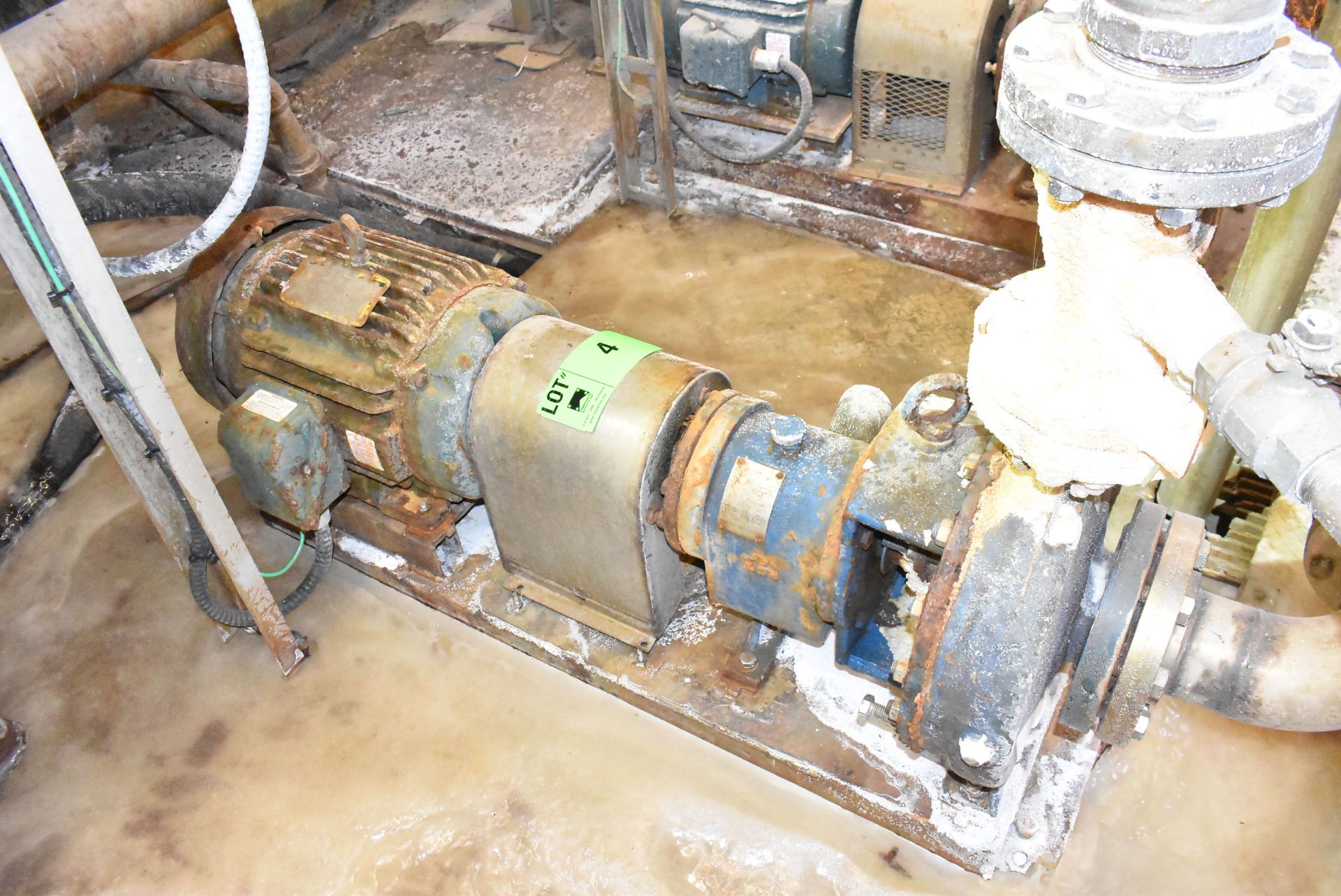 BALDOR RELIANCE 20HP PUMP WITH 2,700 RPM MAX., 575V/3PH/60HZ, S/N N/A [RIGGING FEE FOR LOT #4 - $250