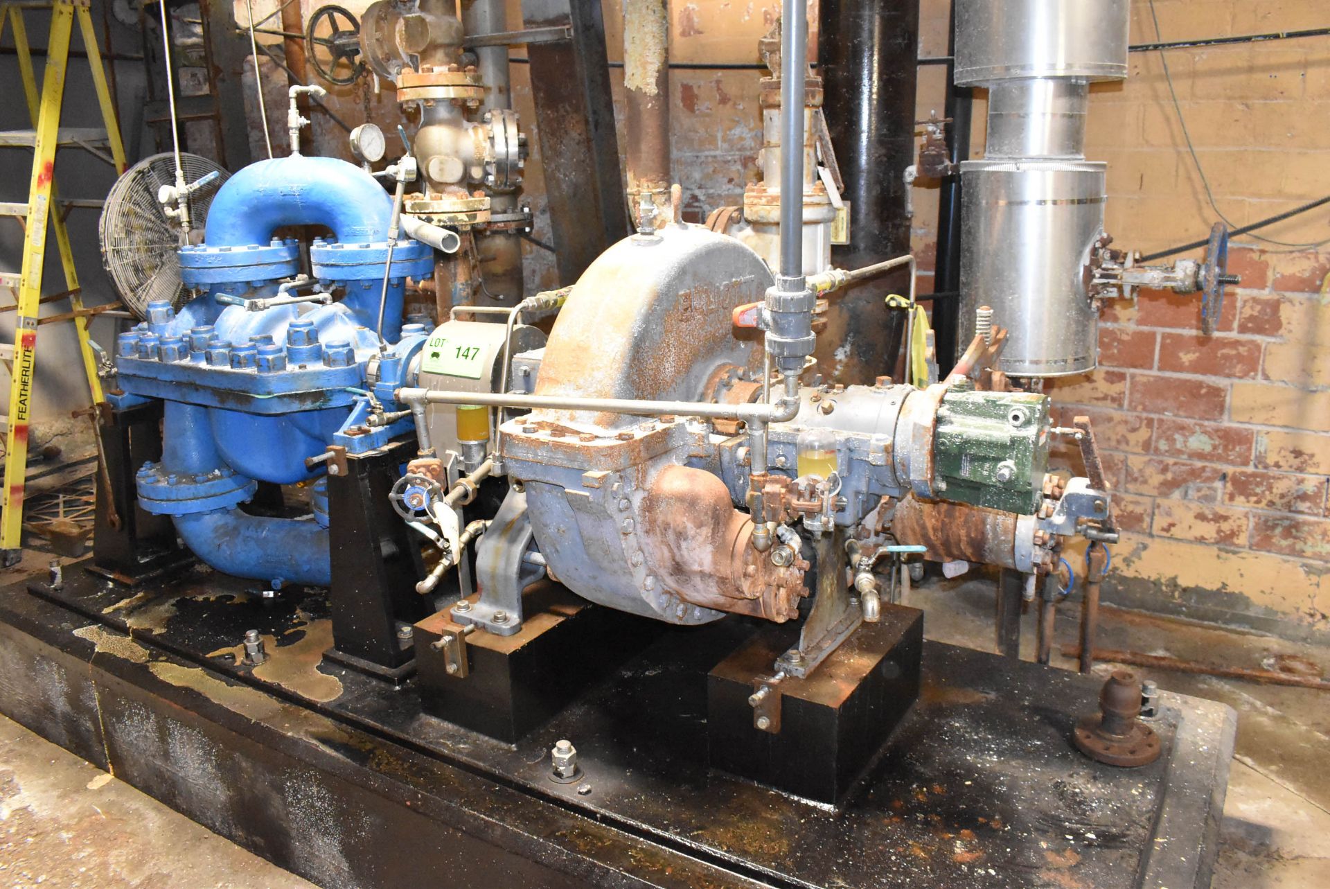 LOT/ MFG UNKNOWN BRINE PUMP (CI) [RIGGING FEE FOR LOT #147 - $3000 CAD PLUS APPLICABLE TAXES] - Image 4 of 5