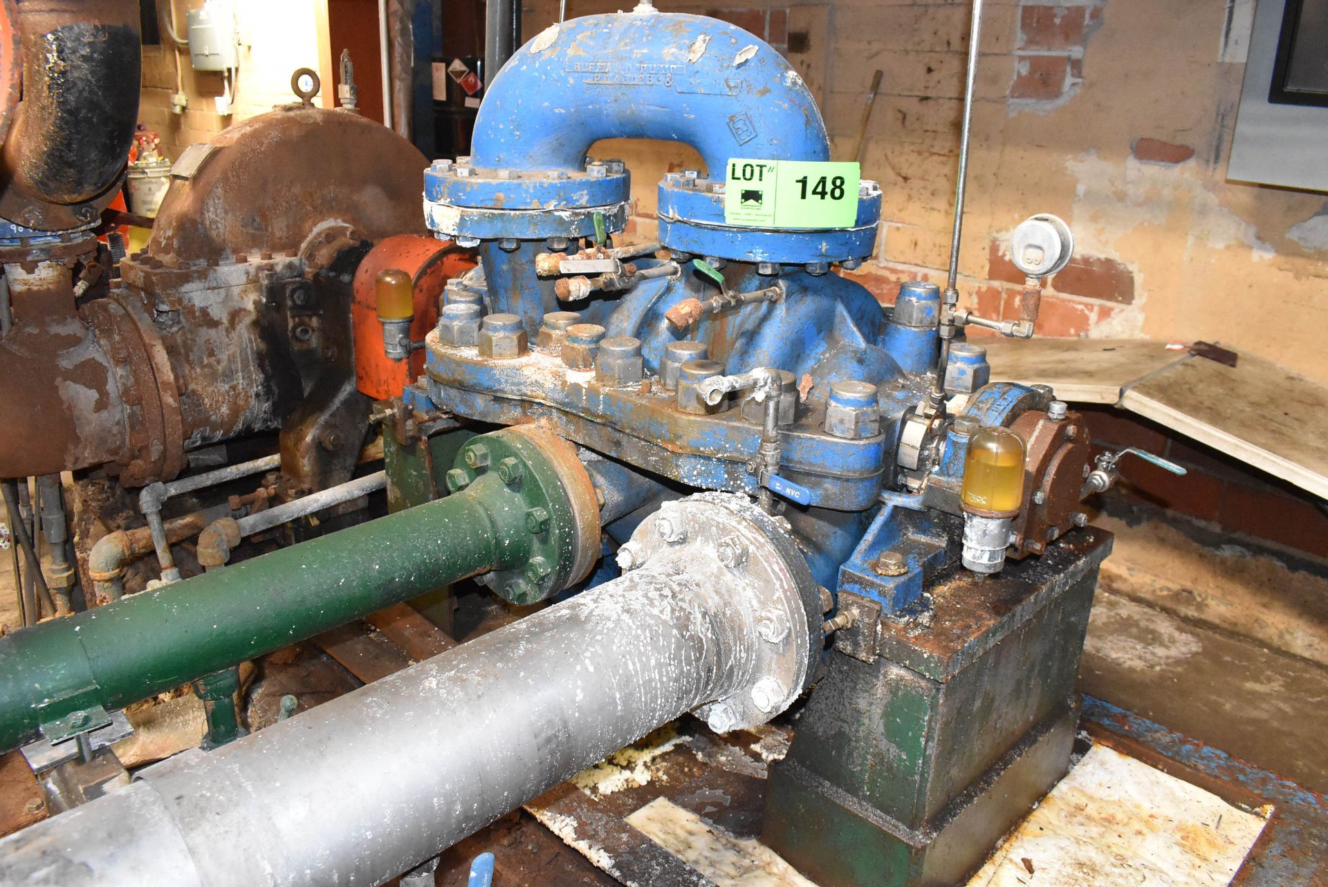 LOT/ MFG UNKNOWN BRINE PUMP (CI) [RIGGING FEE FOR LOT #148 - $3000 CAD PLUS APPLICABLE TAXES]