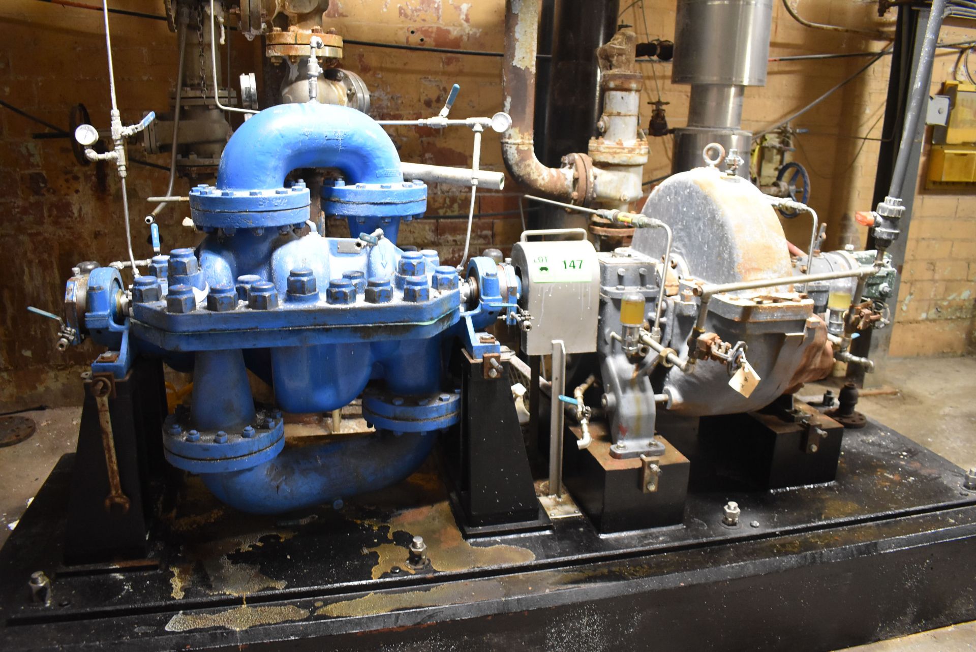 LOT/ MFG UNKNOWN BRINE PUMP (CI) [RIGGING FEE FOR LOT #147 - $3000 CAD PLUS APPLICABLE TAXES] - Image 2 of 5