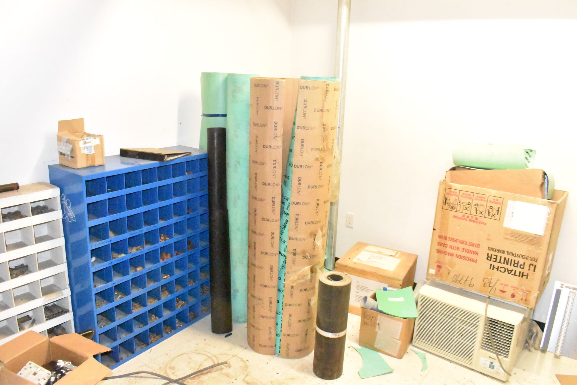 LOT/ CONTENTS OF ROOM CONSISTING OF VALVES, PIPING SUPPLIES, HARDWARE AND SHELVING [RIGGING FEE - Image 6 of 11