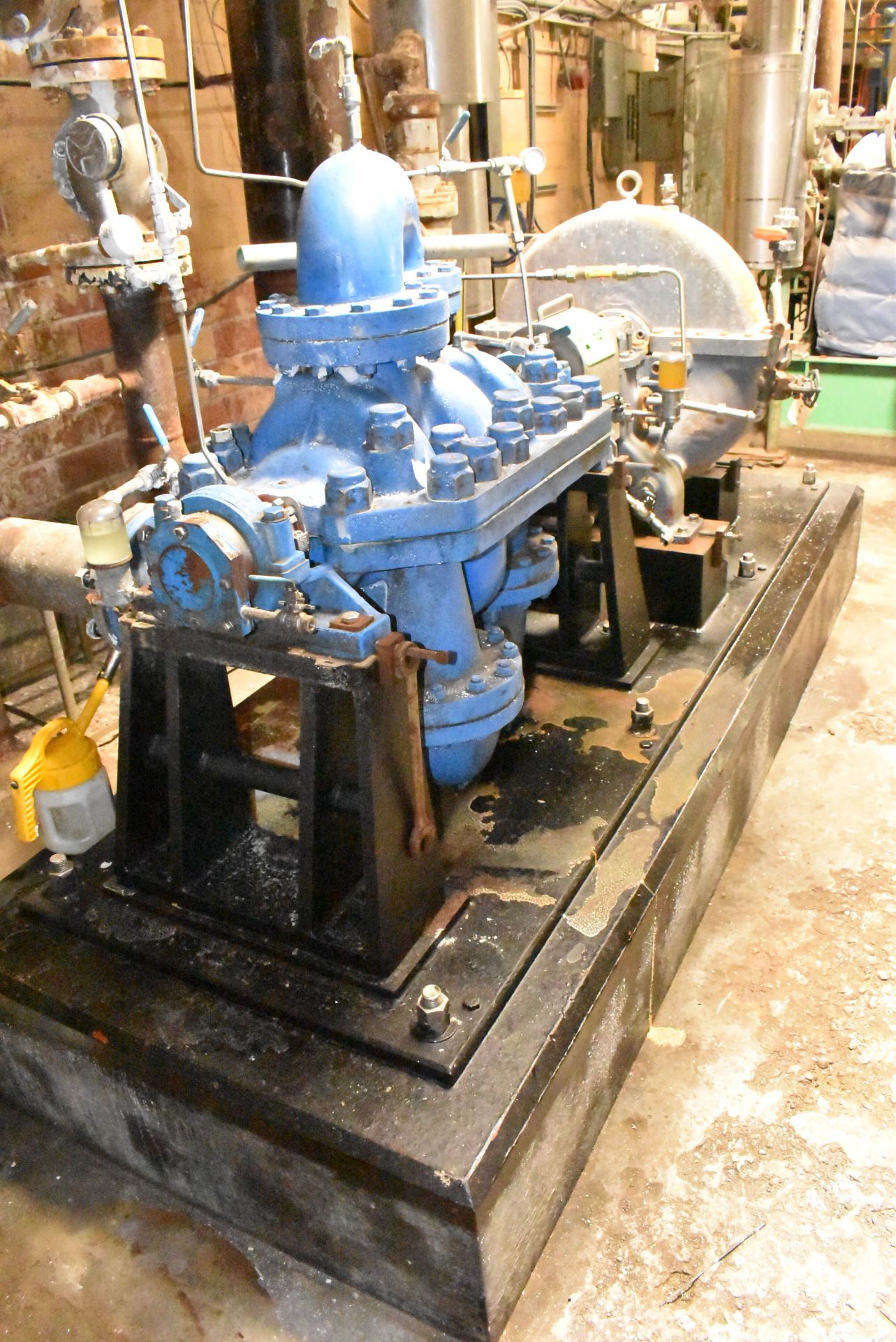 LOT/ MFG UNKNOWN BRINE PUMP (CI) [RIGGING FEE FOR LOT #147 - $3000 CAD PLUS APPLICABLE TAXES] - Image 5 of 5