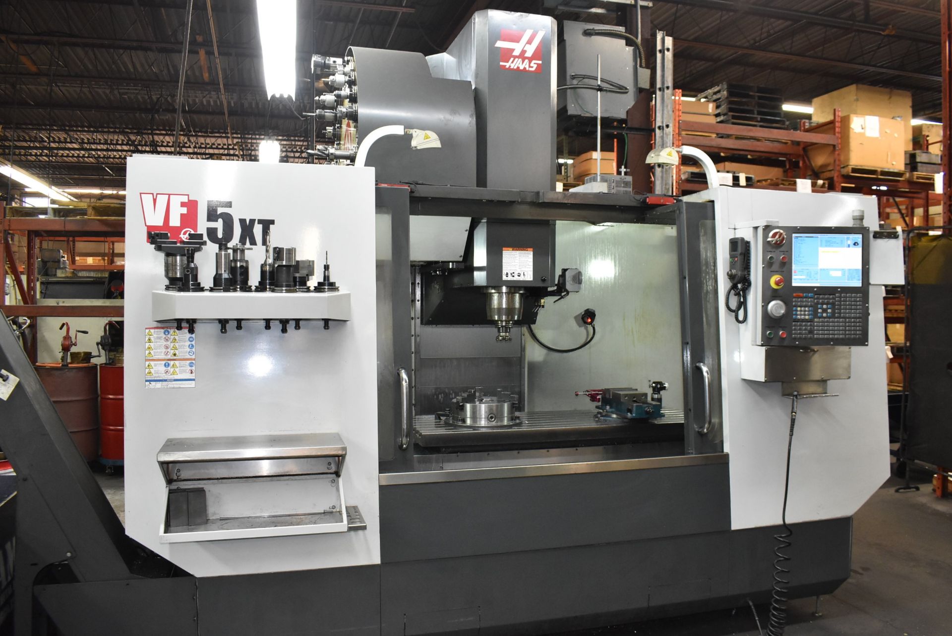 HAAS (2012) VF-5 CNC VERTICAL MACHINING CENTER WITH HAAS CNC CONTROL, 23" X 62" T-SLOT TABLE, - Image 3 of 3