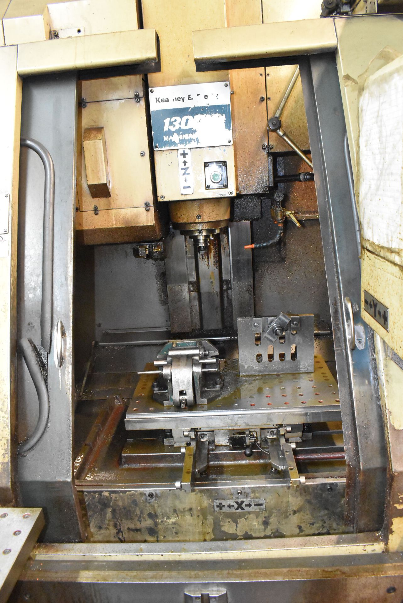 KT KEARNEY & TRECKER 1300V CNC VERTICAL MACHINING CENTERS WITH FANUC SERIES O-M CNC CONTROL, 16.5" X - Image 4 of 7