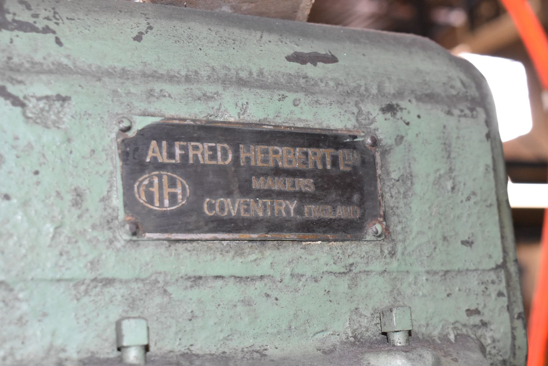 ALFRED HERBERT GANG TYPE DRILL PRESS WITH 15" X 24" T-SLOT TABLE, S/N N/A (CI) [RIGGING FEE FOR - Image 4 of 5