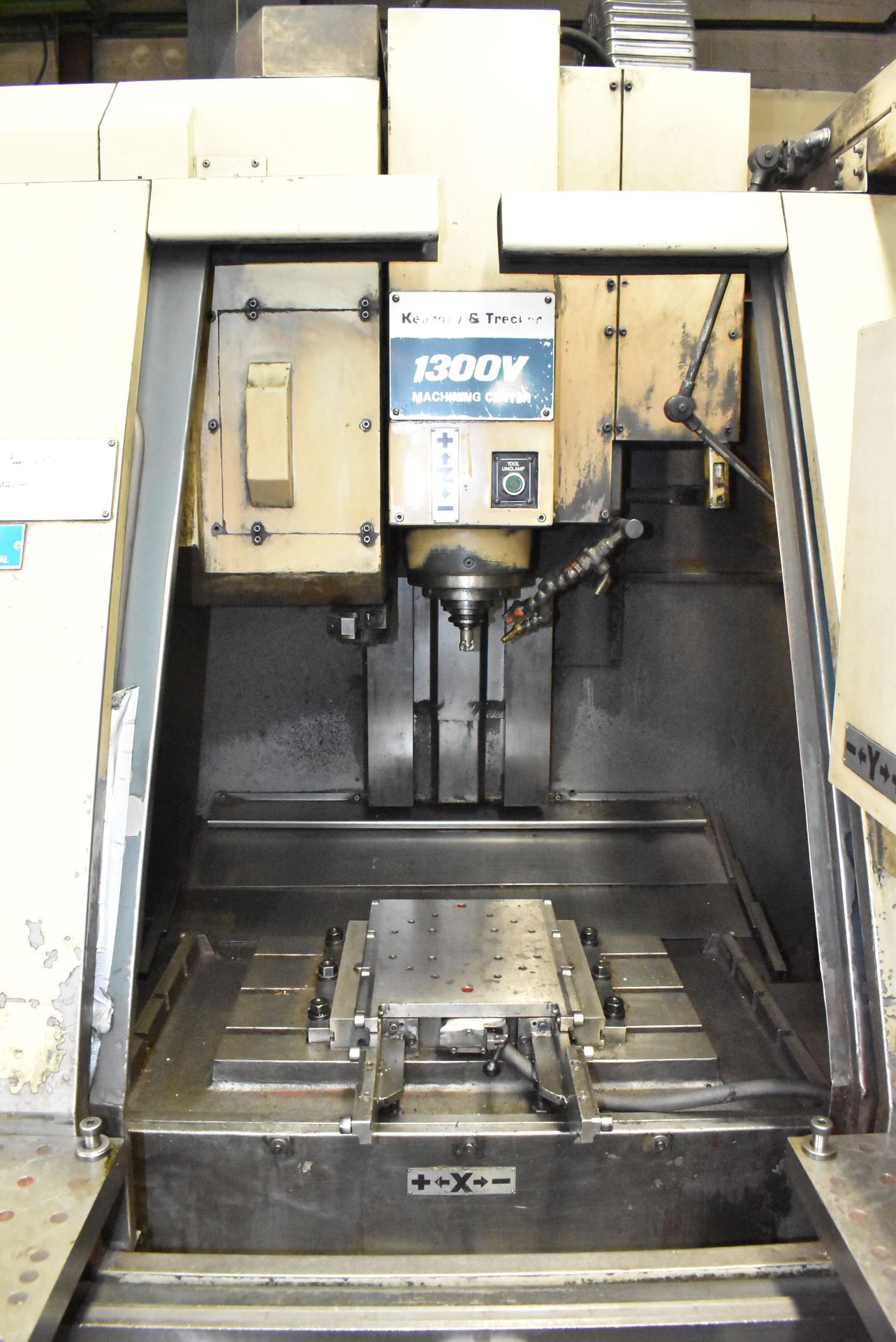 KT KEARNEY & TRECKER 1300V CNC VERTICAL MACHINING CENTERS WITH FANUC SERIES O-M CNC CONTROL, 16.5" X - Image 4 of 8
