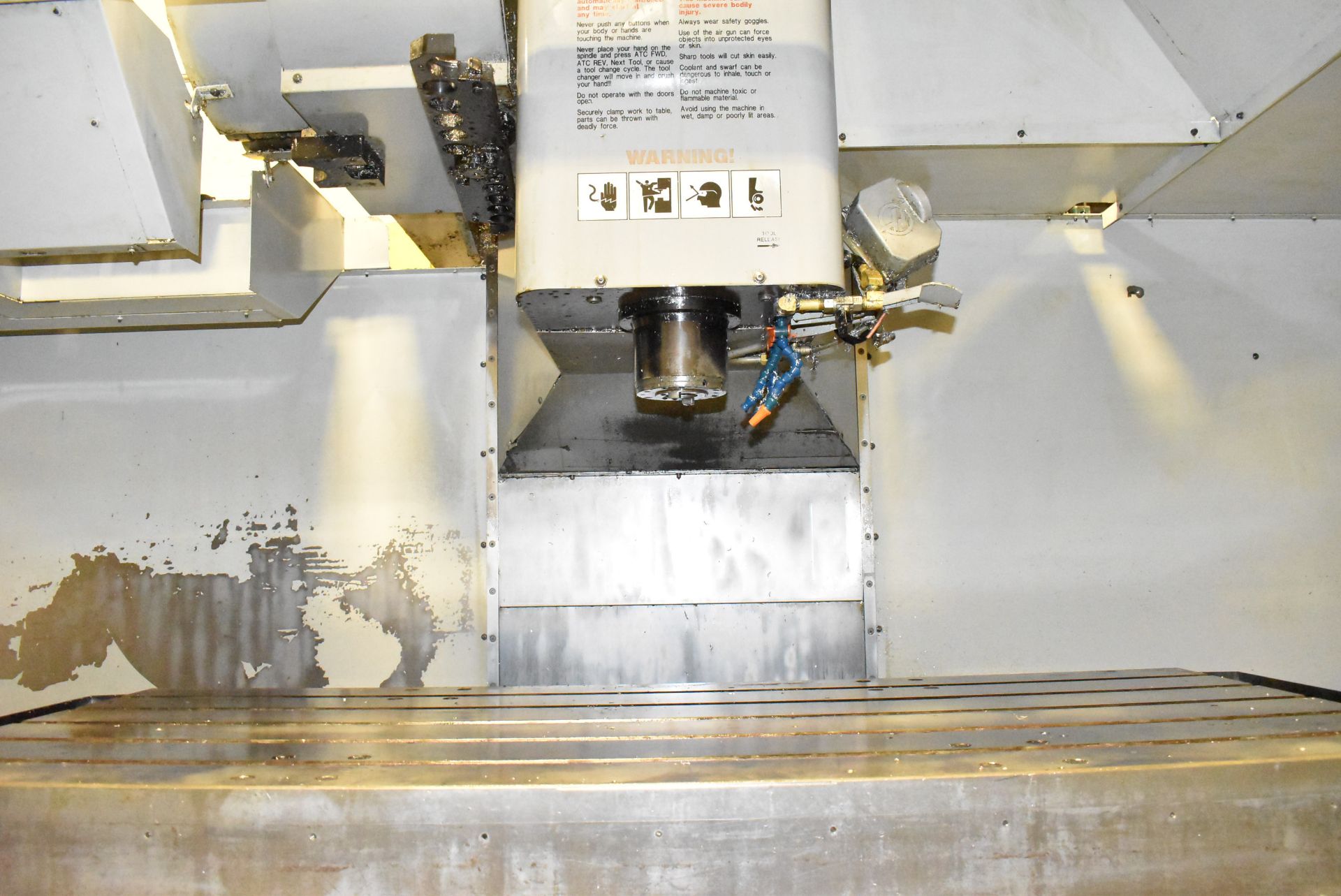 HAAS VF-6/40 CNC VERTICAL MACHINING CENTER WITH HAAS CNC CONTROL, 30" X 64.5" TABLE, TRAVELS: X-64", - Image 4 of 7