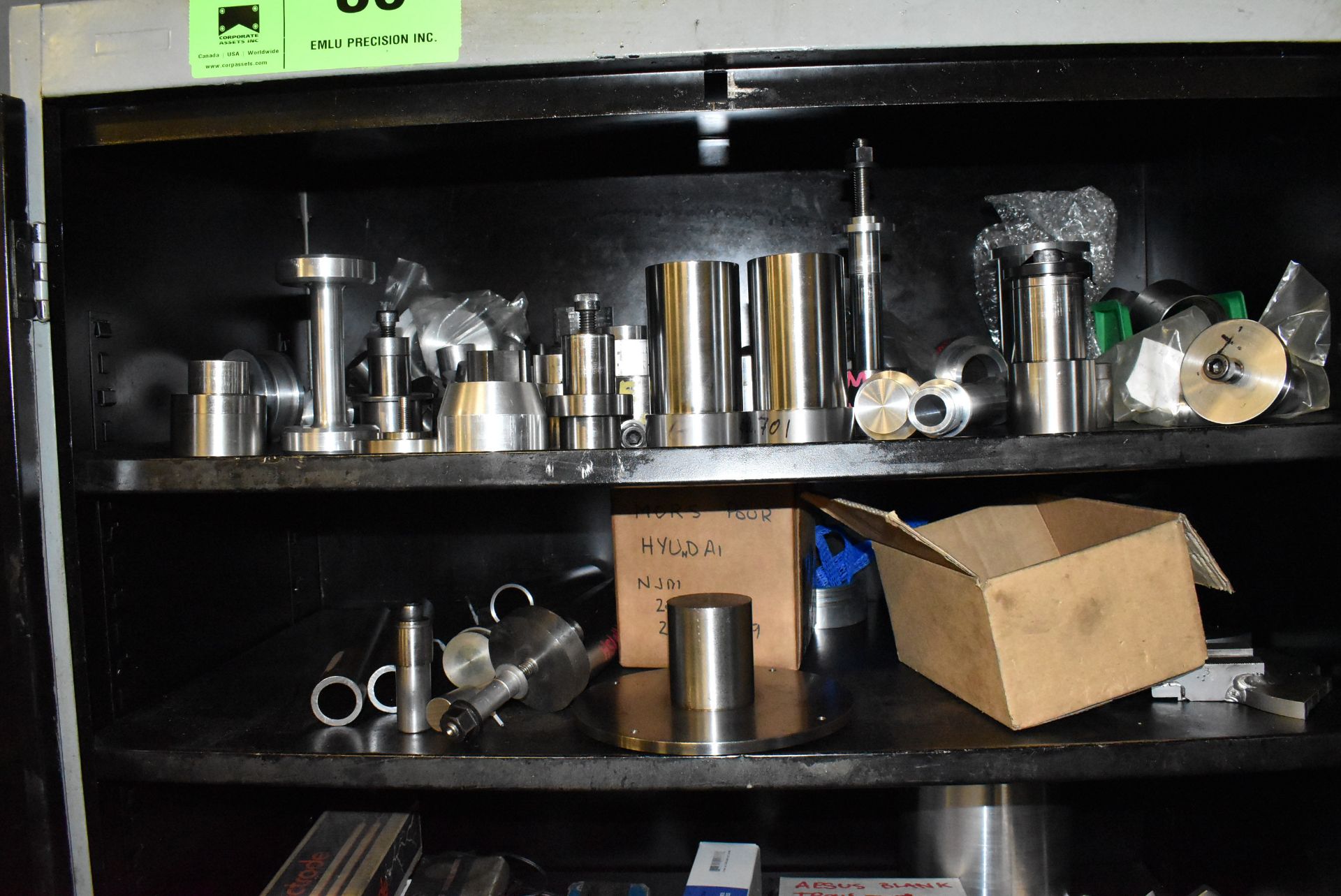 LOT/ (2) CABINETS WITH CONTENTS CONSISTING OF LATHE ACCESSORIES - Image 2 of 6