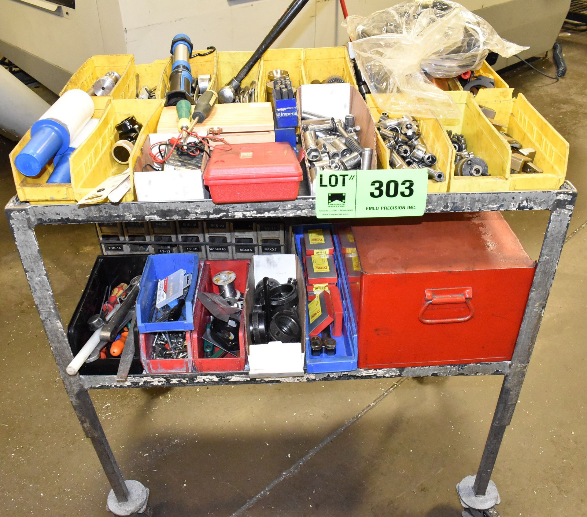 LOT/ CART WITH CONTENTS CONSISTING OF COLLETS, HARDWARE, HAND TOOLS AND CLAMPING