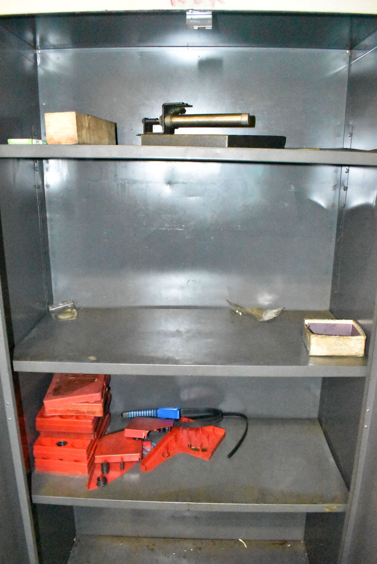 LOT/ (2) CABINETS WITH CONTENTS CONSISTING OF LATHE ACCESSORIES - Image 5 of 6